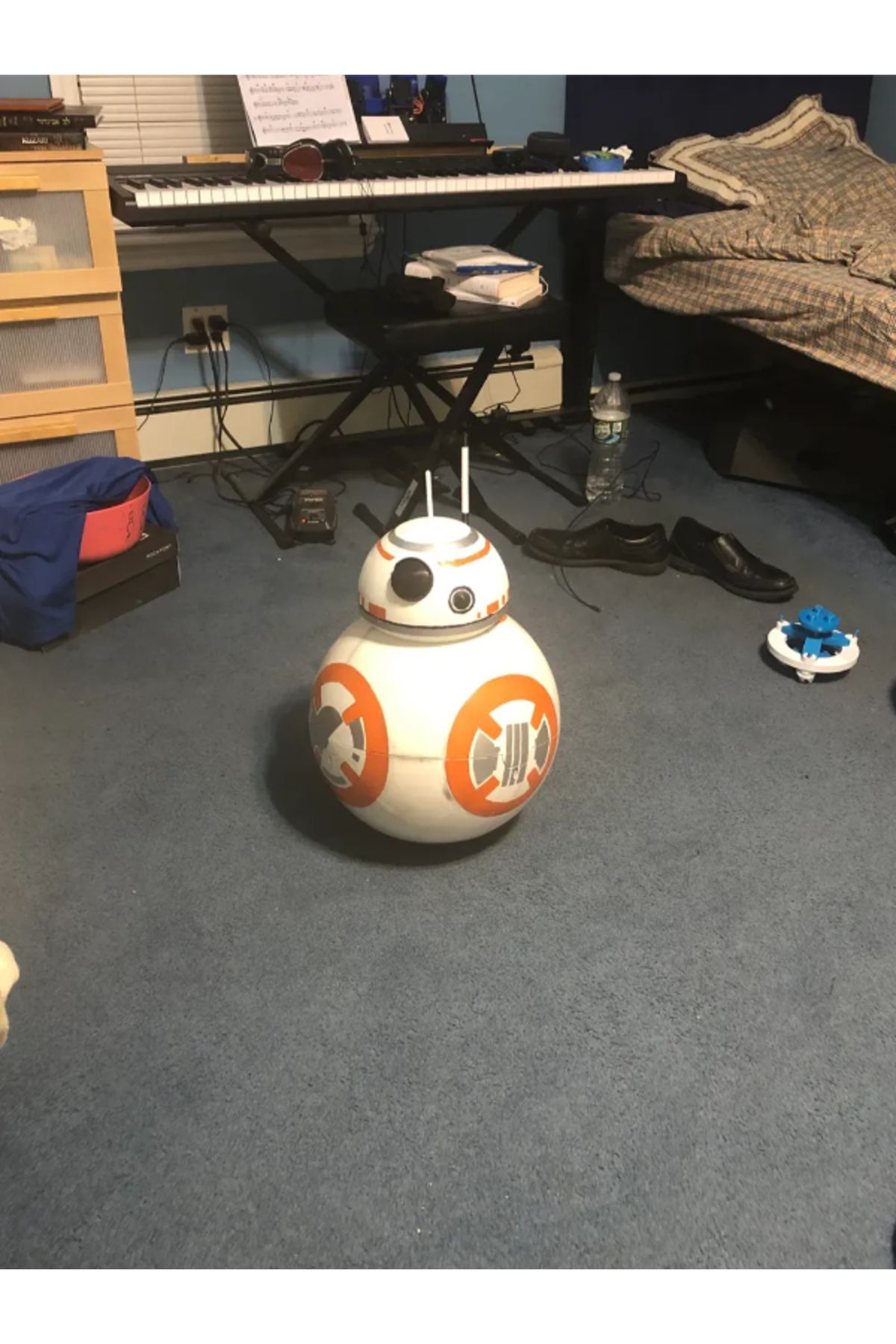 NOMOTHETIC Çalışan BB8 Robot Figürü