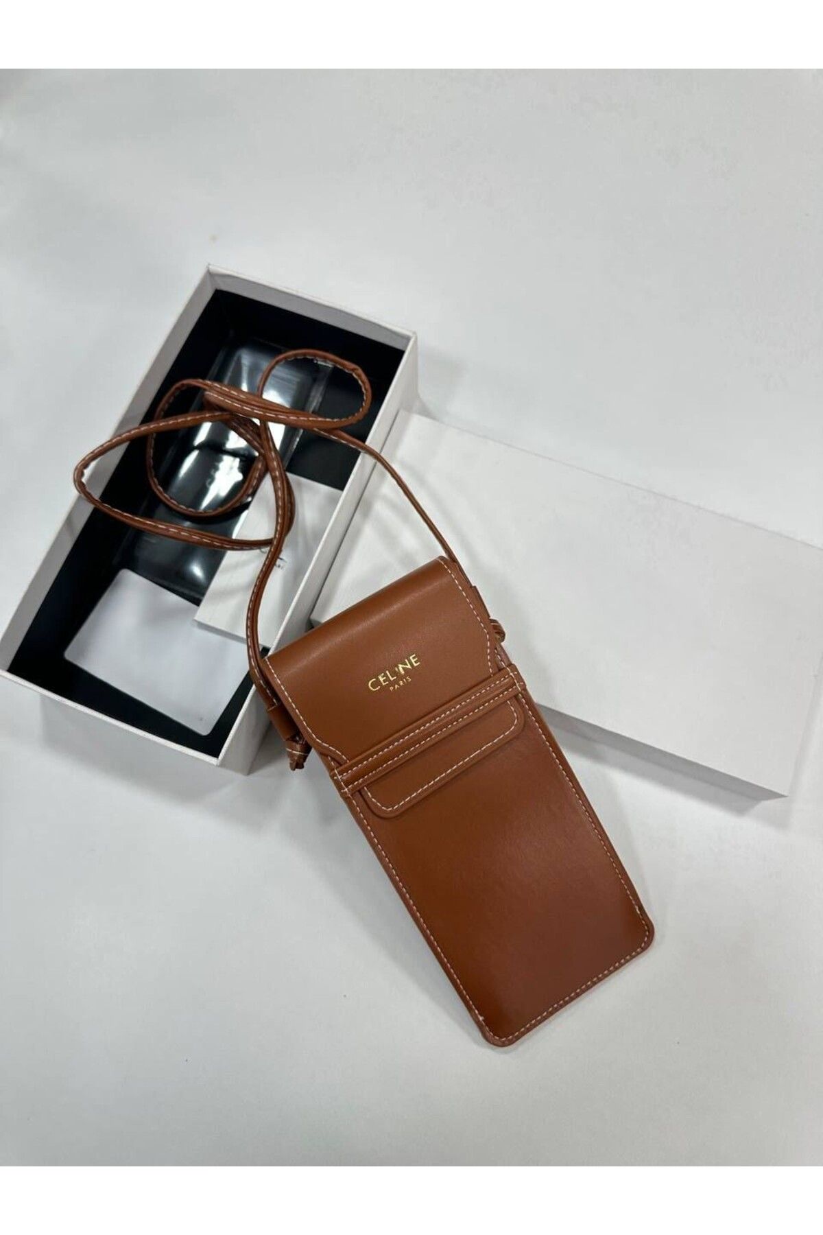 LEAUDER WOMEN KADIN ASKILI KUTULU İTHAL GÖZLÜK VE TELEFON ÇANTASI