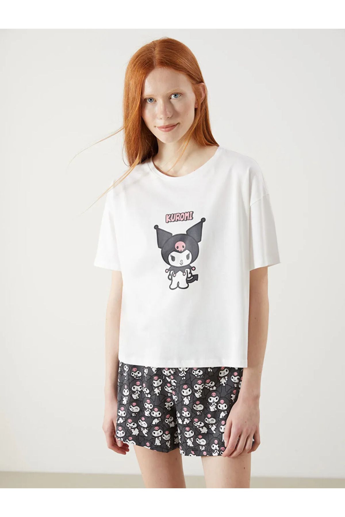 LC Waikiki LCW Young Antrasit Kuromi Baskılı Kadın Şortlu Pijama Takımı