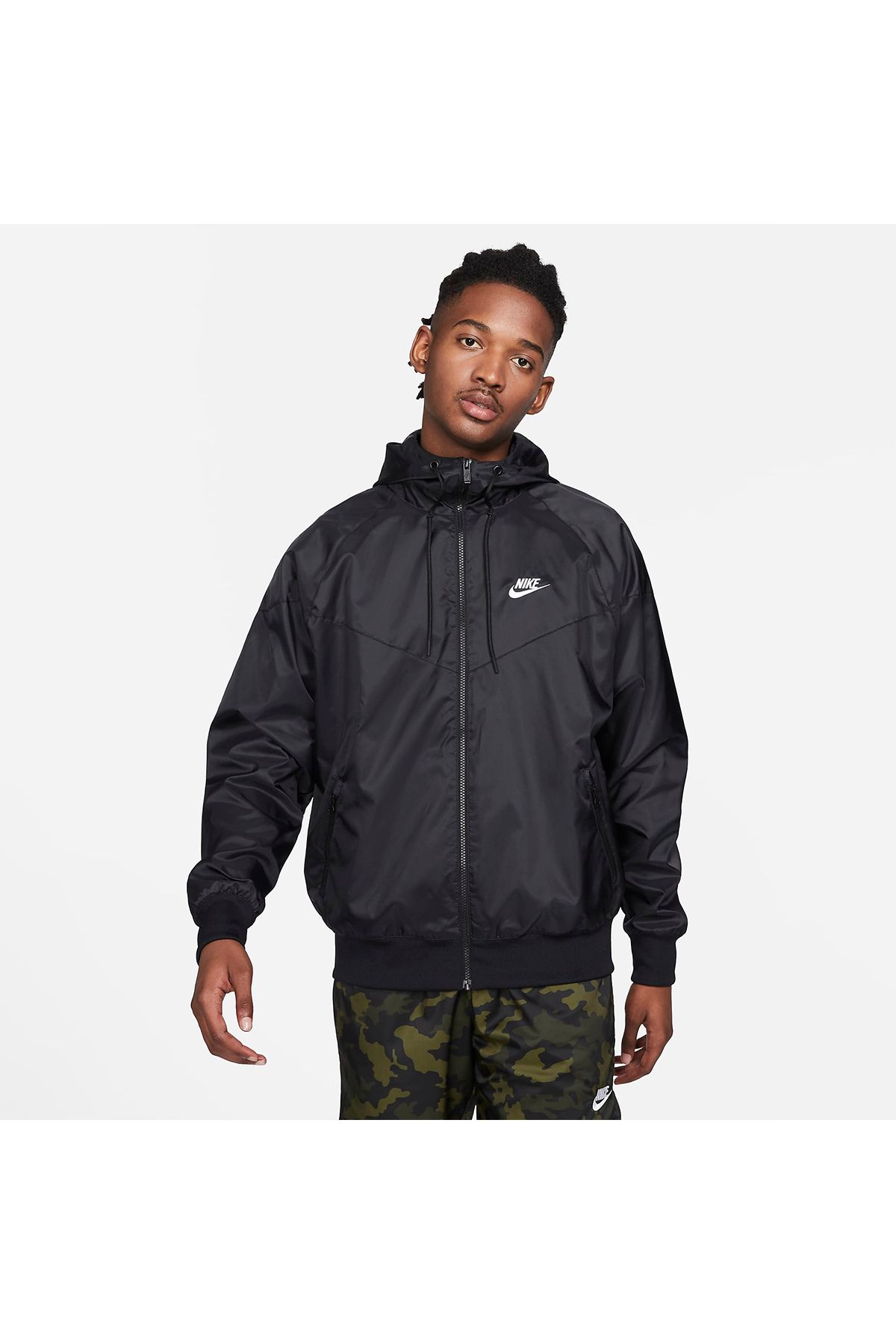 Nike Windrunner Erkek Siyah Kapüşonlu Ceket