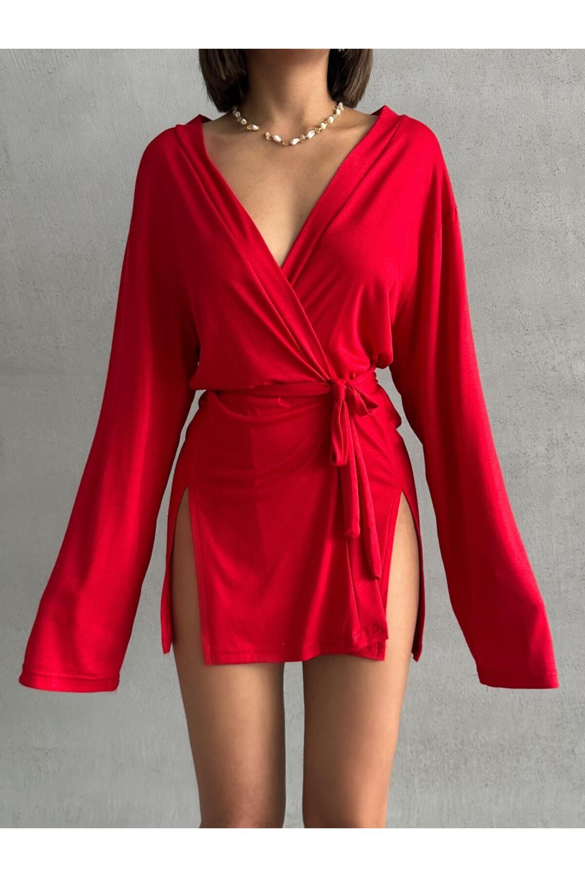 The Base Kadın Kırmızı Miyabi Kruvaze Kuşak Detaylı Kimono