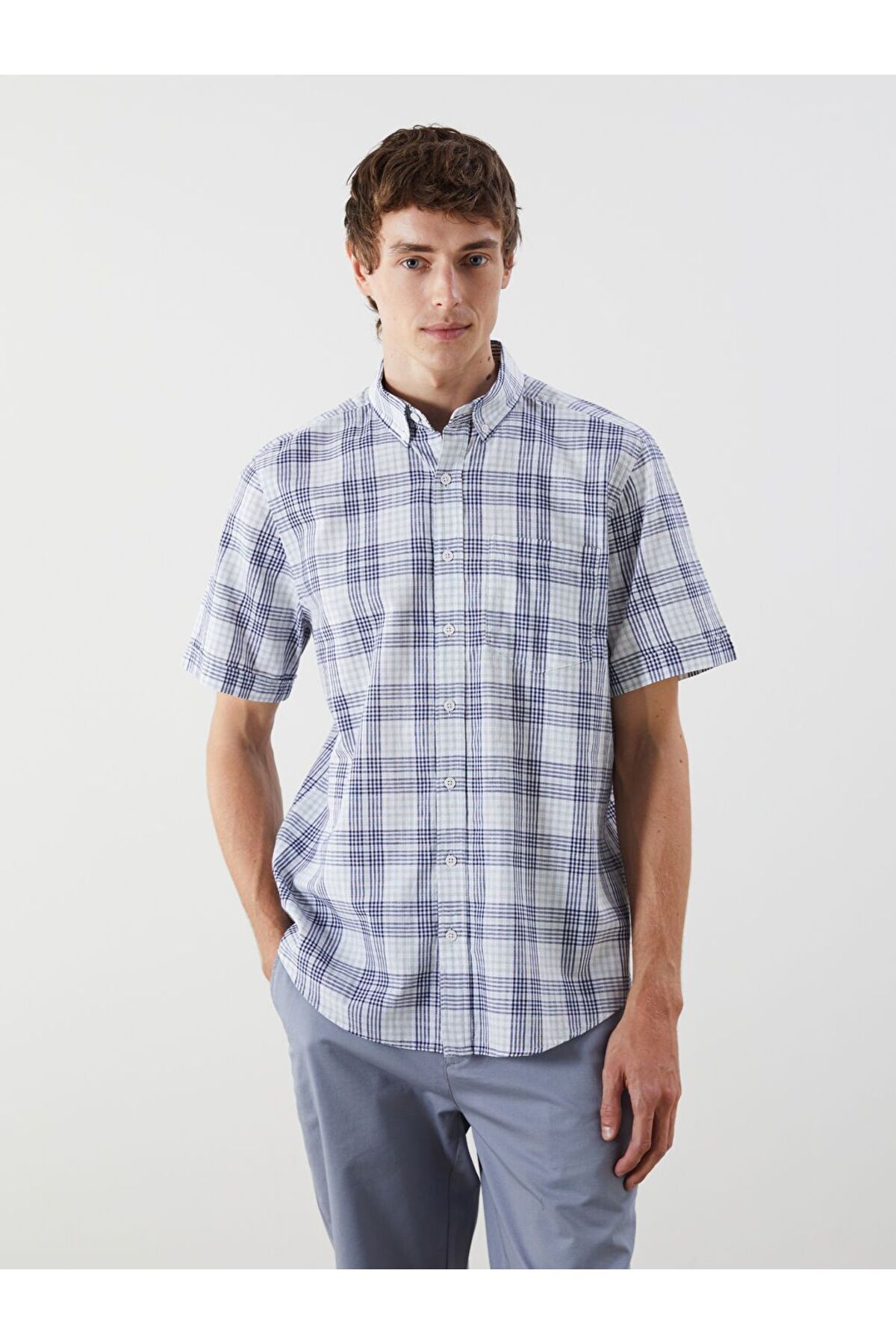 LC Waikiki LCWAIKIKI Classic Regular Fit Kısa Kollu Ekose Poplin Erkek Gömlek