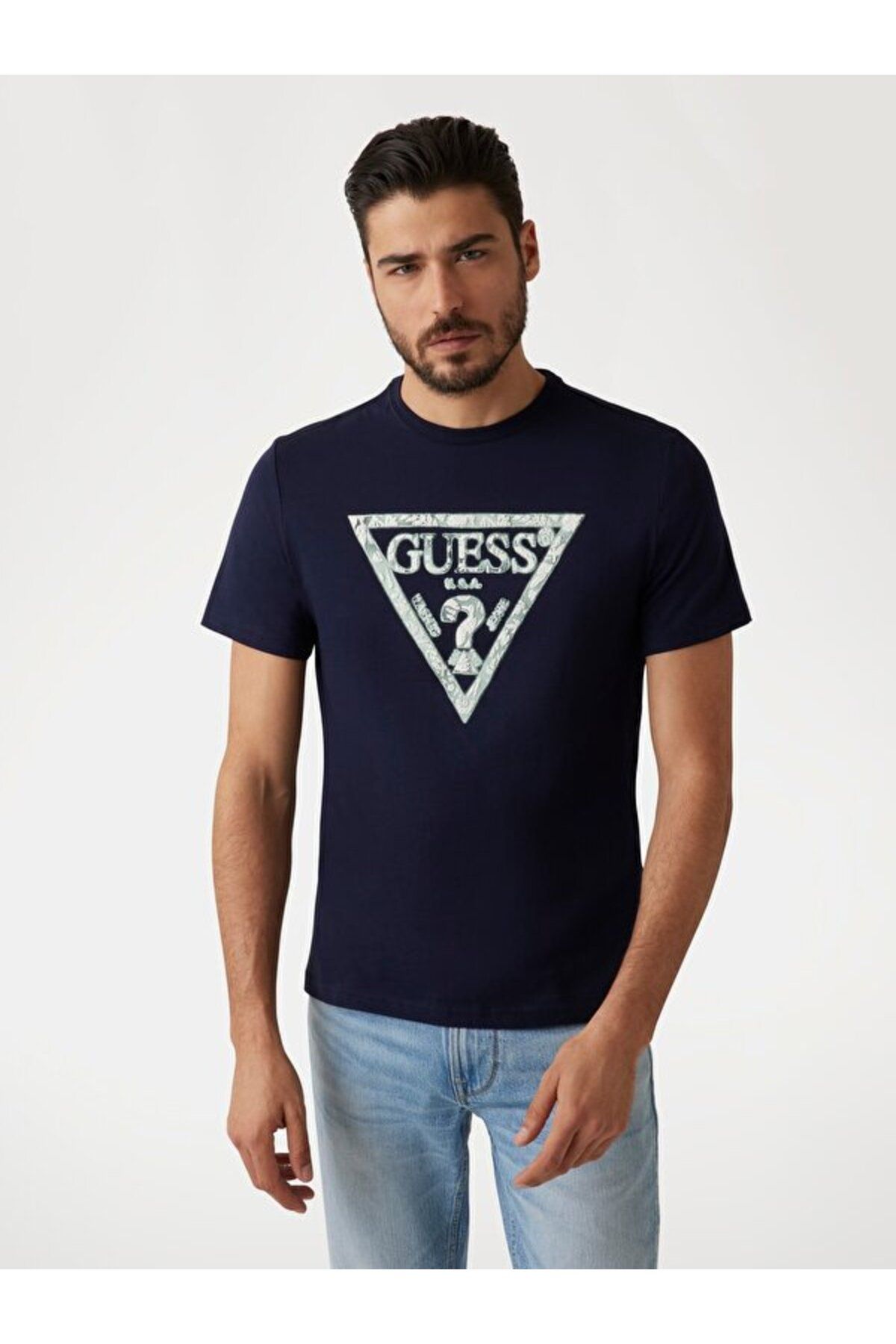 Guess Ss Cn Triangle Erkek Slim Fit T-Shirt