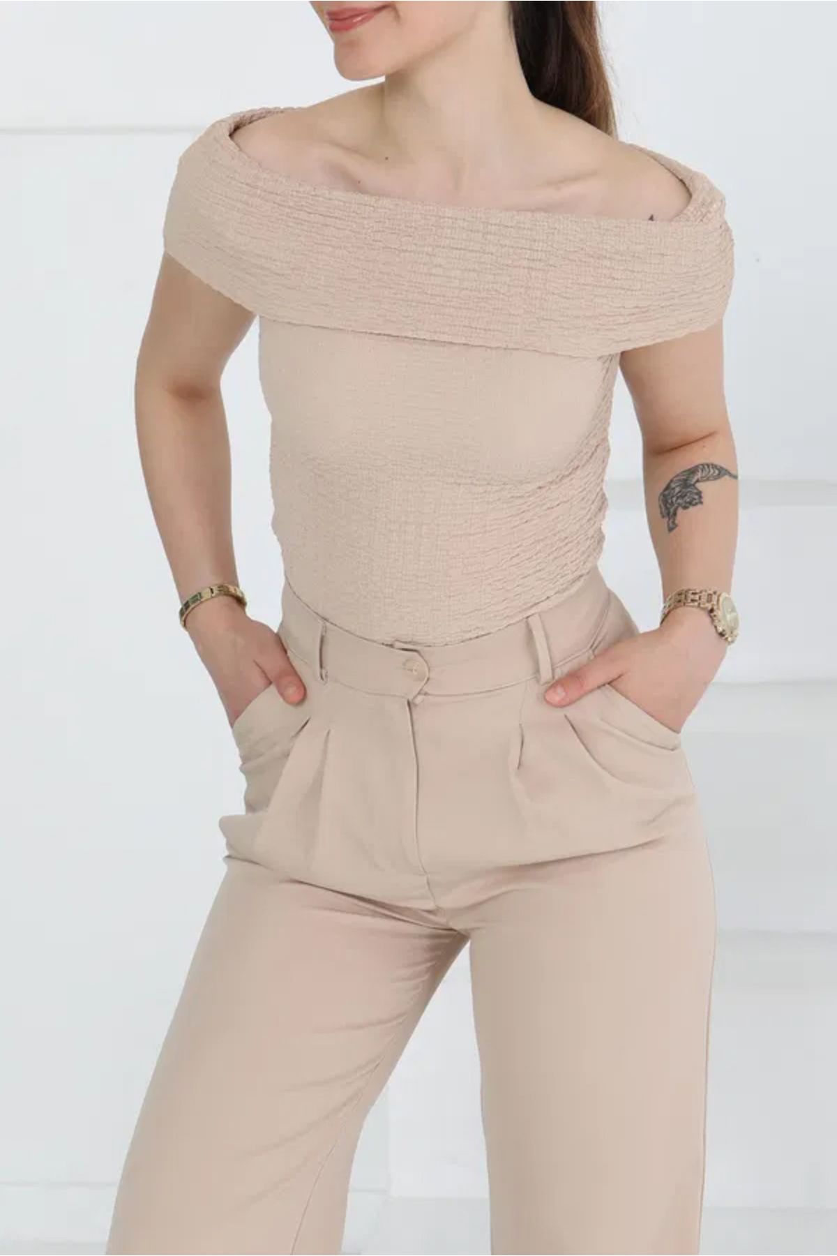 Butik Buffle Kolsuz Madonna Bluz