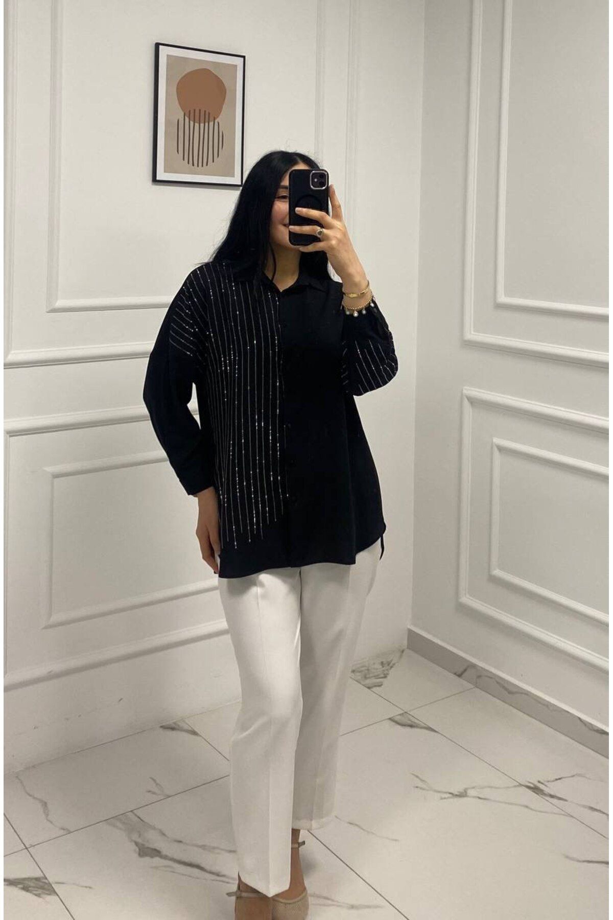 İKLİM-JOVENNA Kadın Beyaz Oversize Taş Baskı Detaylı Gömlek