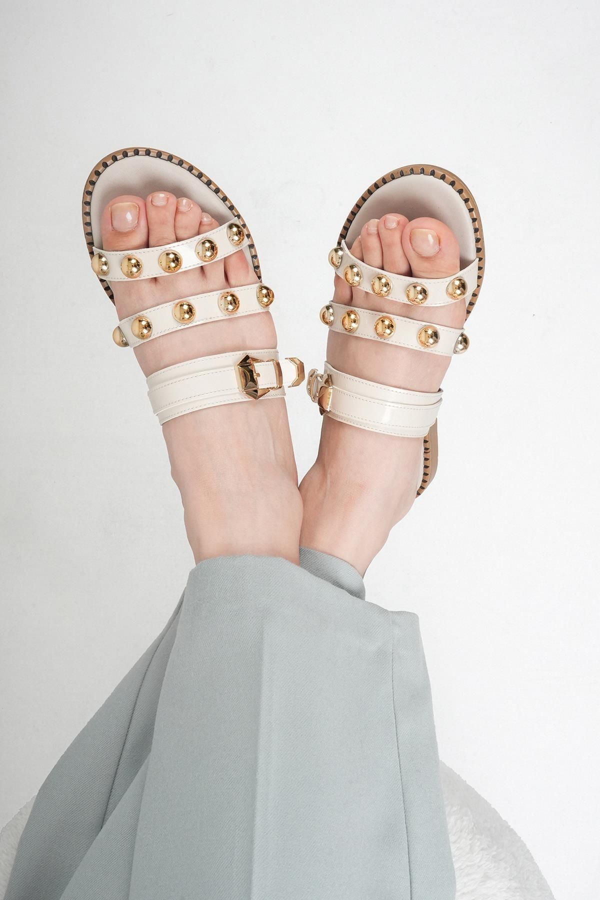 Stilbagshoes İRENE TAŞ DETAYLI KADIN TERLİK TEN