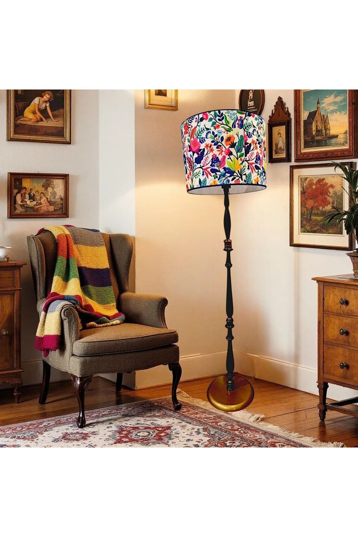 SerenityHaven Kır Çiçekli Lambader