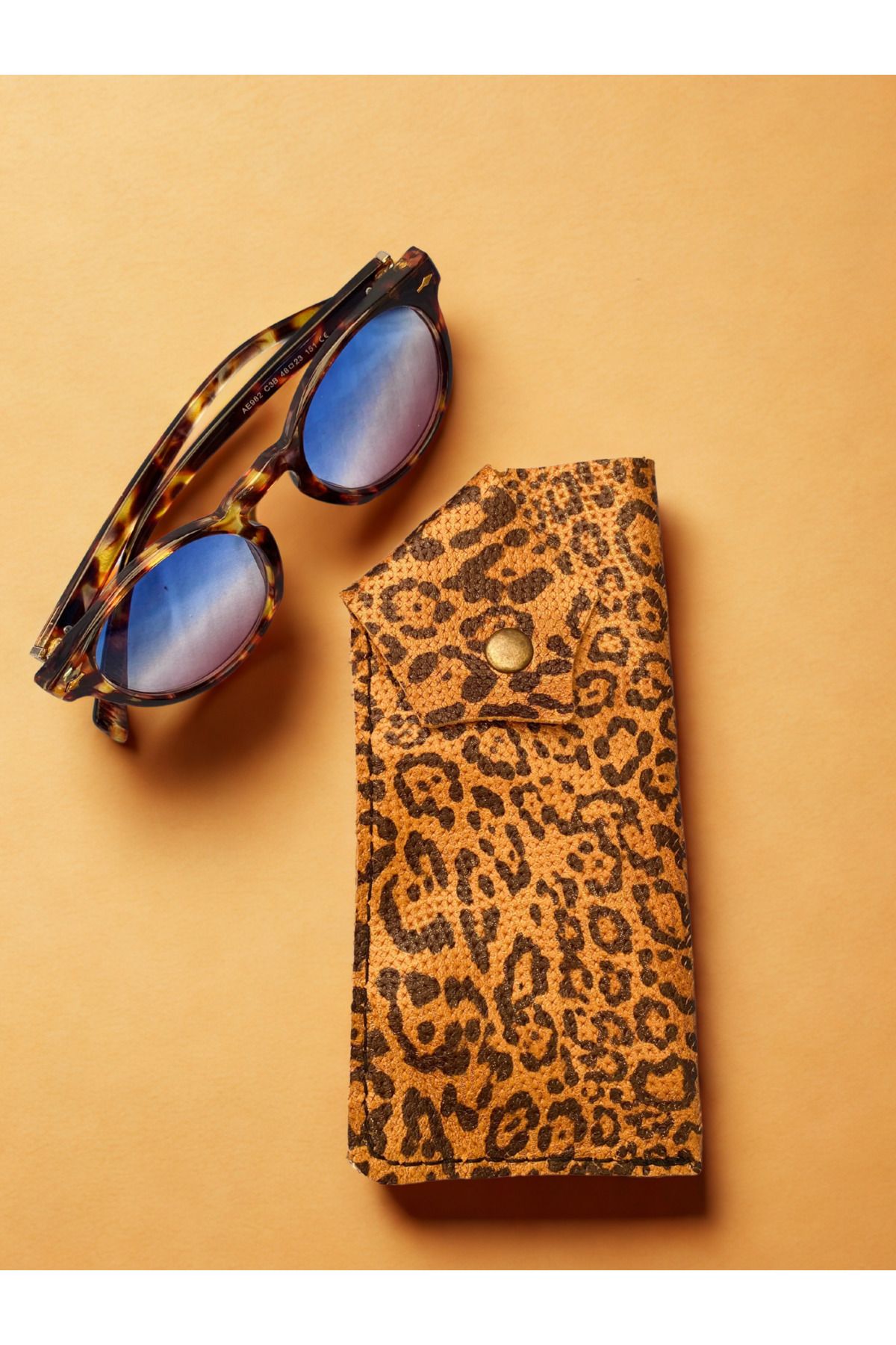 Peja Butik Leopar Desen Hakiki Deri Gözlük Kabı
