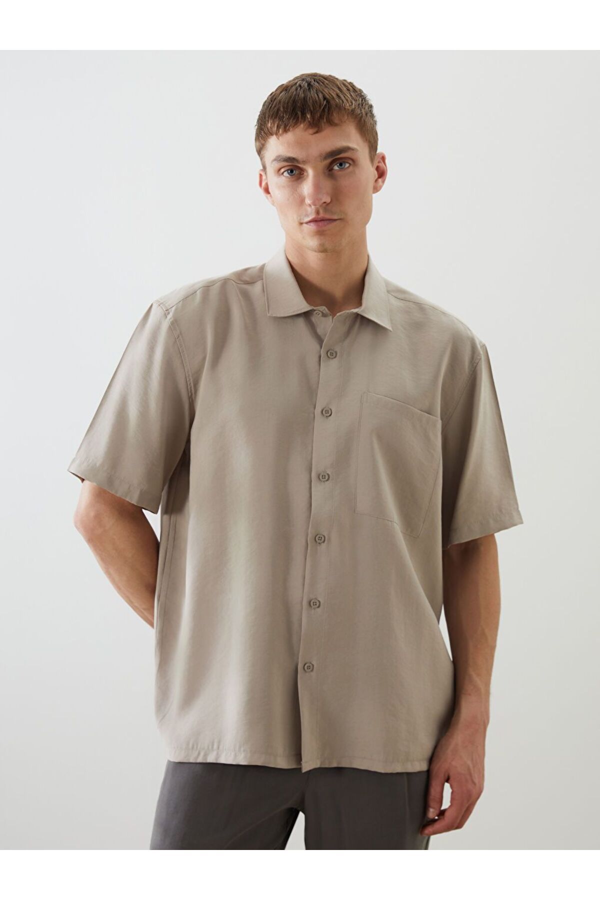 LC Waikiki LCW Vision Regular Fit Kısa Kollu Armürlü Erkek Gömlek