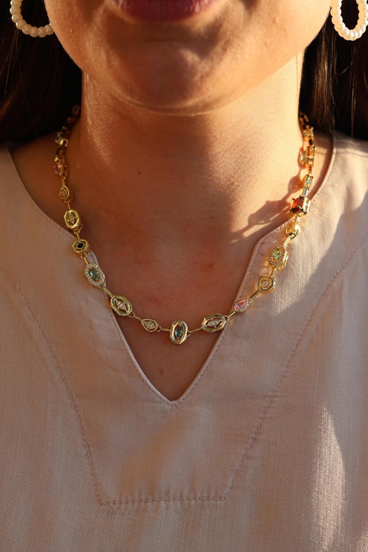 DOLCE QUEEN BOUTİQUE&JEWELRY KADIN RENKLİ TAŞLI ŞIK, KARARMAYAN ÇELİK ANTİ-ALERJİK KOLYE