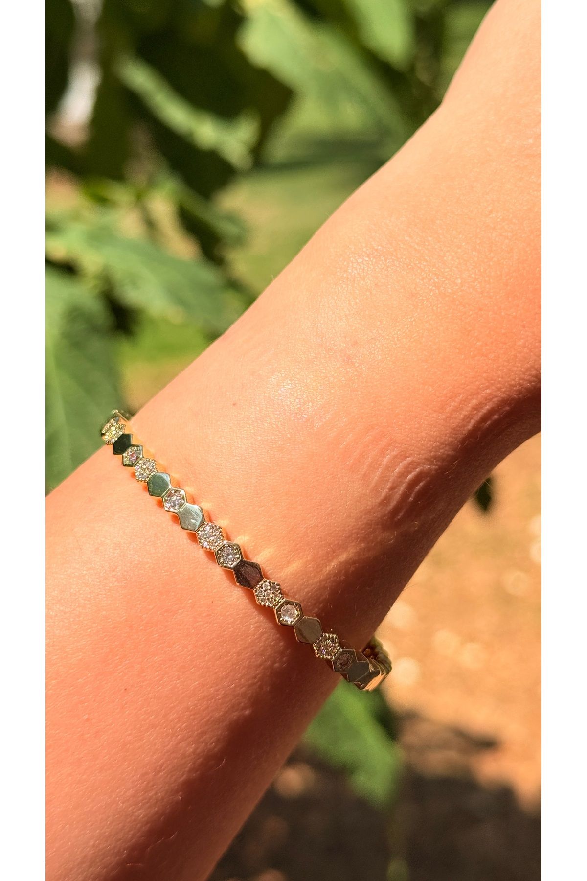 Moonjy Çelik Gold Zirkon Taşlı "Gilded Prism" Bileklik