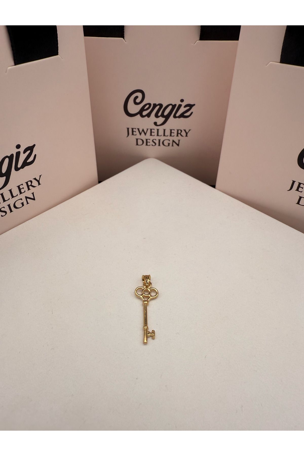 cengizjewellery 14 Ayar Altın Anahtar Kolye Ucu