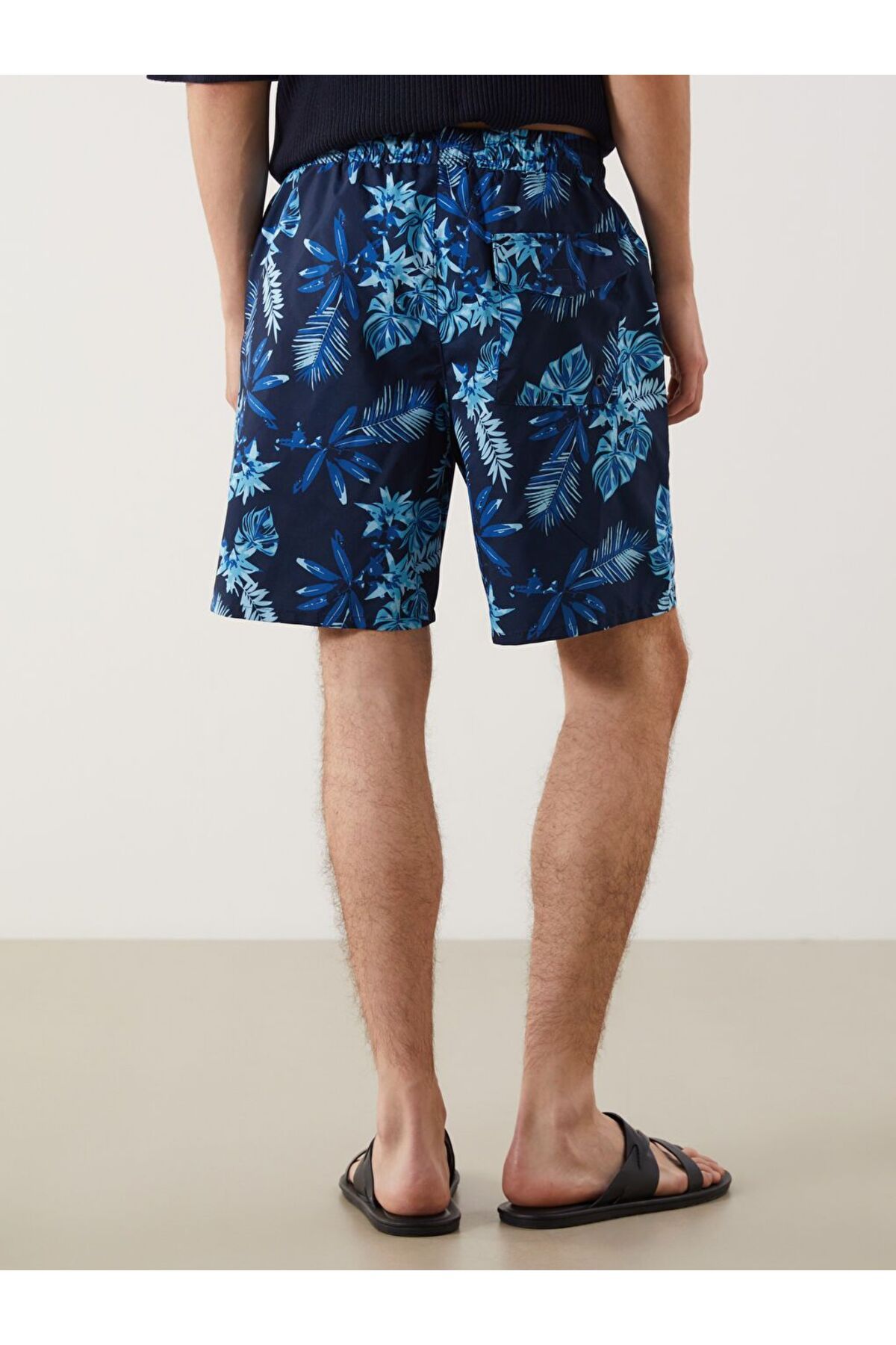 LC Waikiki-LCW SWIMWEAR Short Size Patterned Men's Swim Shorts 4