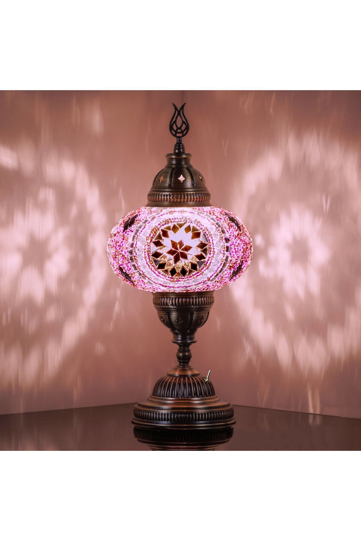 SerenityHaven El Yapımı Mozaik Desenli Kablosuz Masa Lambası – 30 cm, Taşınabilir