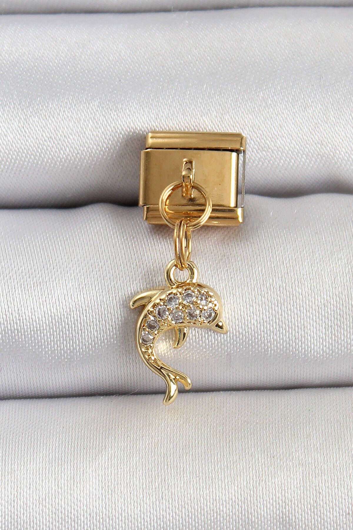 Avantaj Kapıda ® 316L Çelik Sallantılı Zirkon Taşlı Yunus Balığı Model Gold Renk Nomination Charm