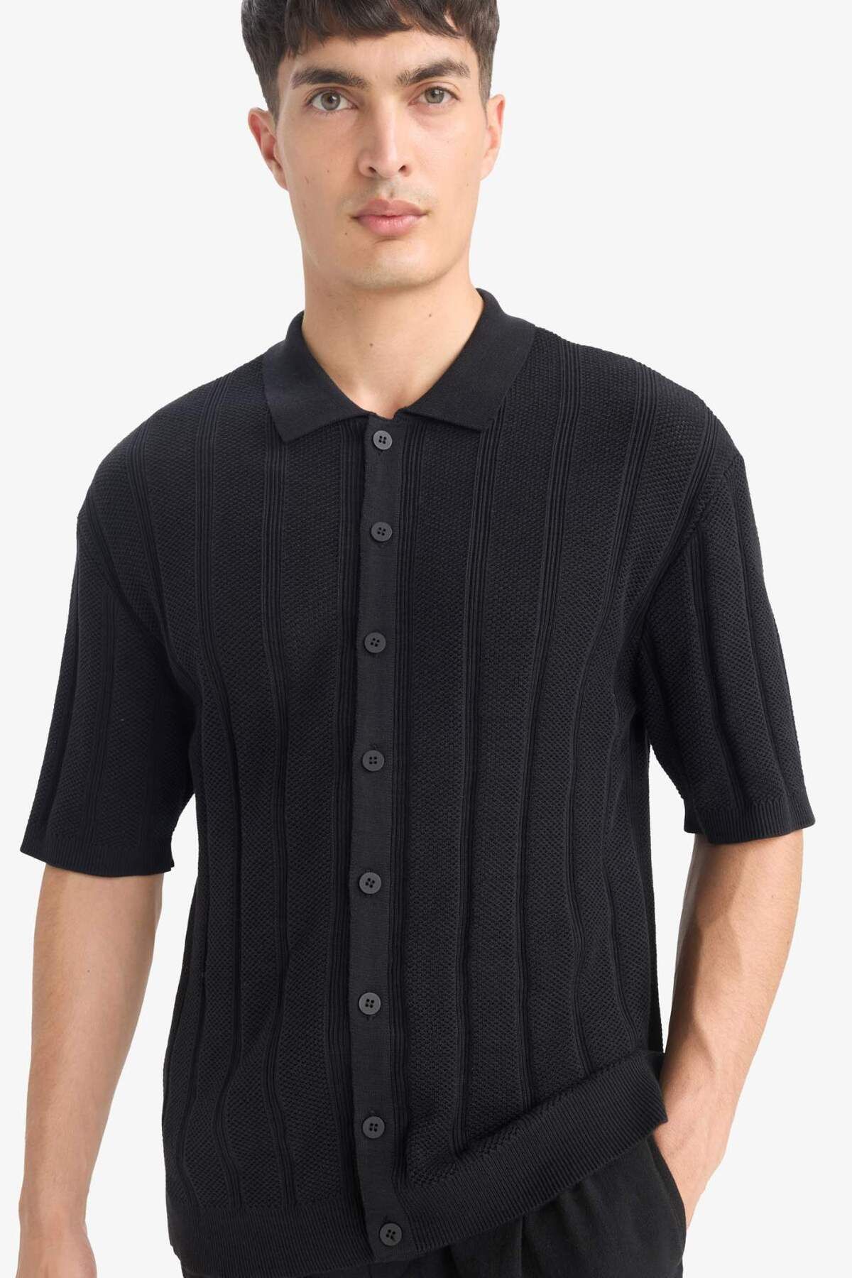 DeFacto %100 Pamuk Standart Fit Kısa Kollu Siyah Triko Polo Tişört E4605AX25SM
