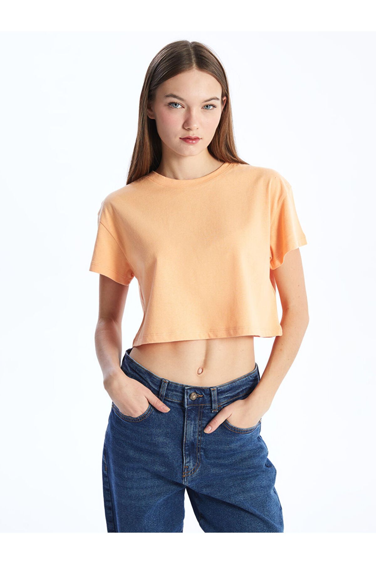 LC Waikiki LCW ECO Turuncu Bisiklet Yaka Düz Kısa Kollu Kadın Crop S4CR62Z8NVY25