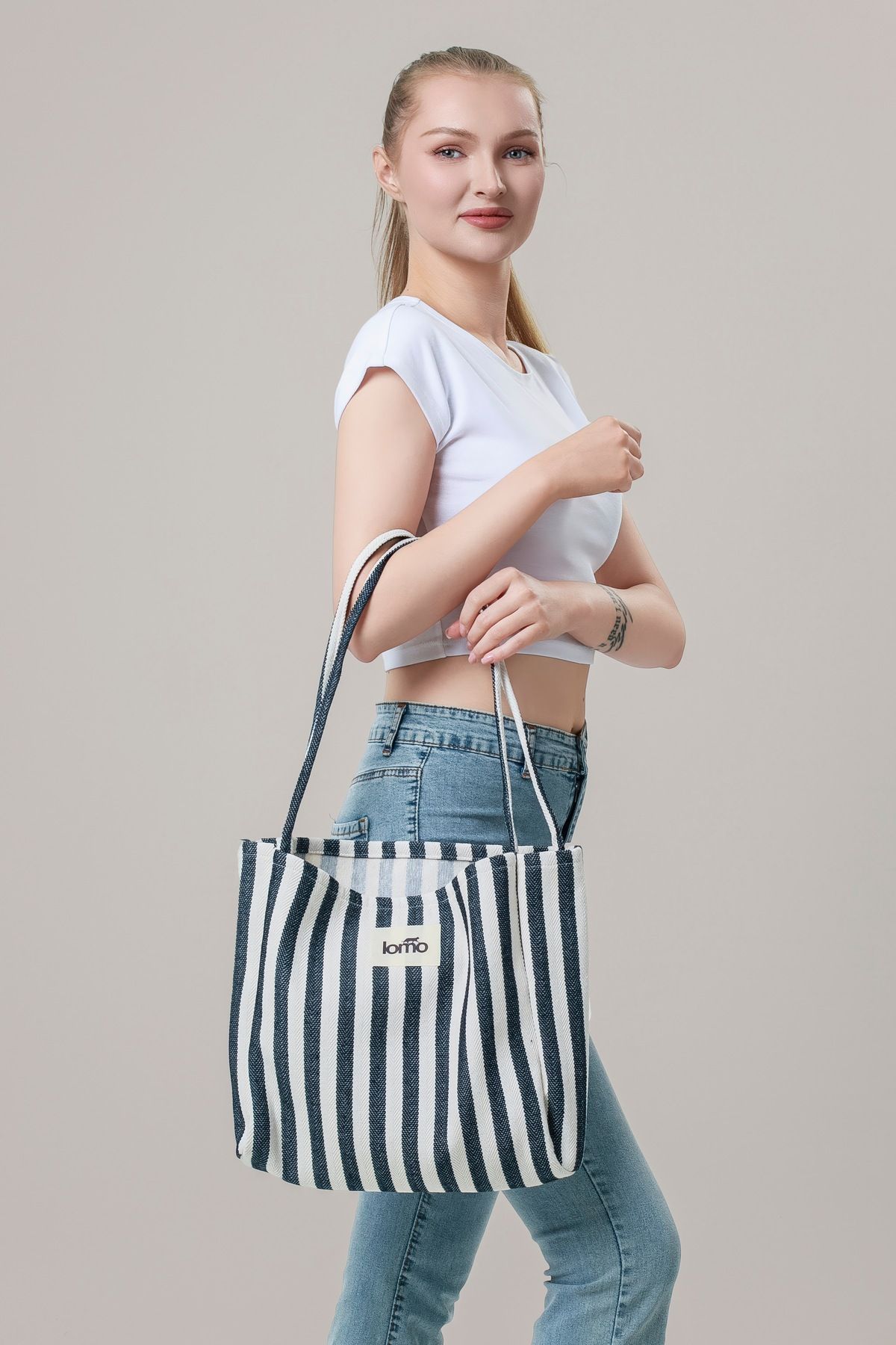 Lomo Bags Lomo One Omuz Çantası – Hem Günlük Hem Tatil Şıklığı Mini Clutch Hediye - Siyah Çizgili