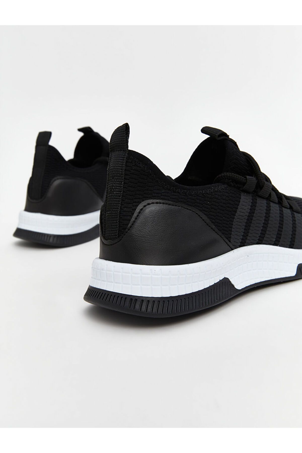 LC Waikiki-Men's Sneakers with Mesh Detail 5