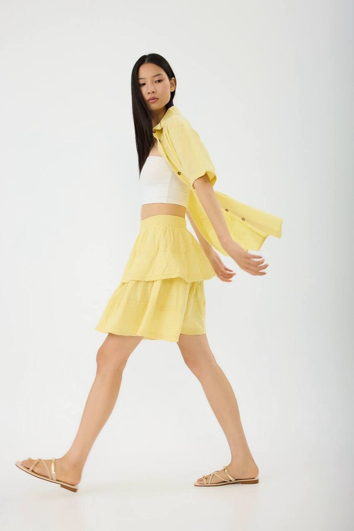 Butik Floral Lace Hem Skirt