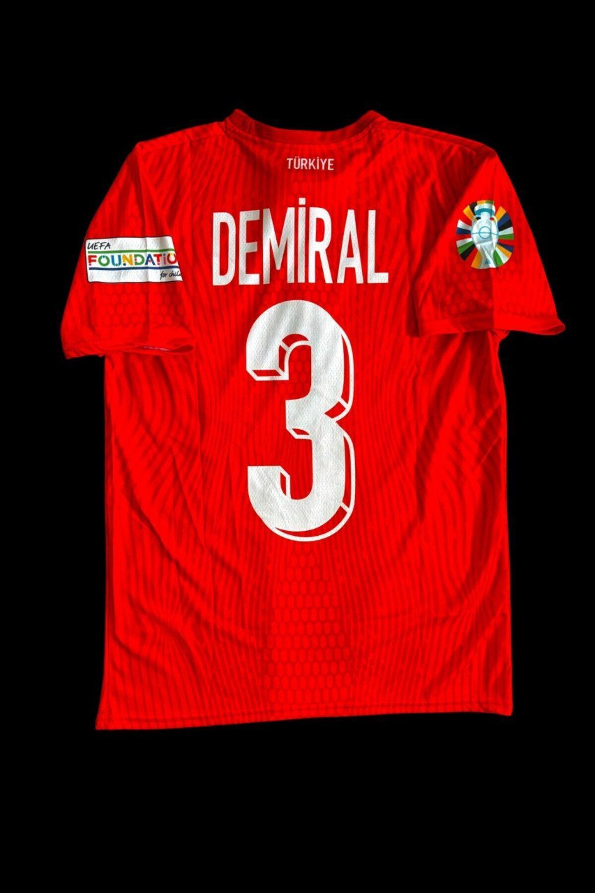 Atlas Global Türkiye Euro 2024 Merih Demiral 3 Kırmızı iç Saha Forması