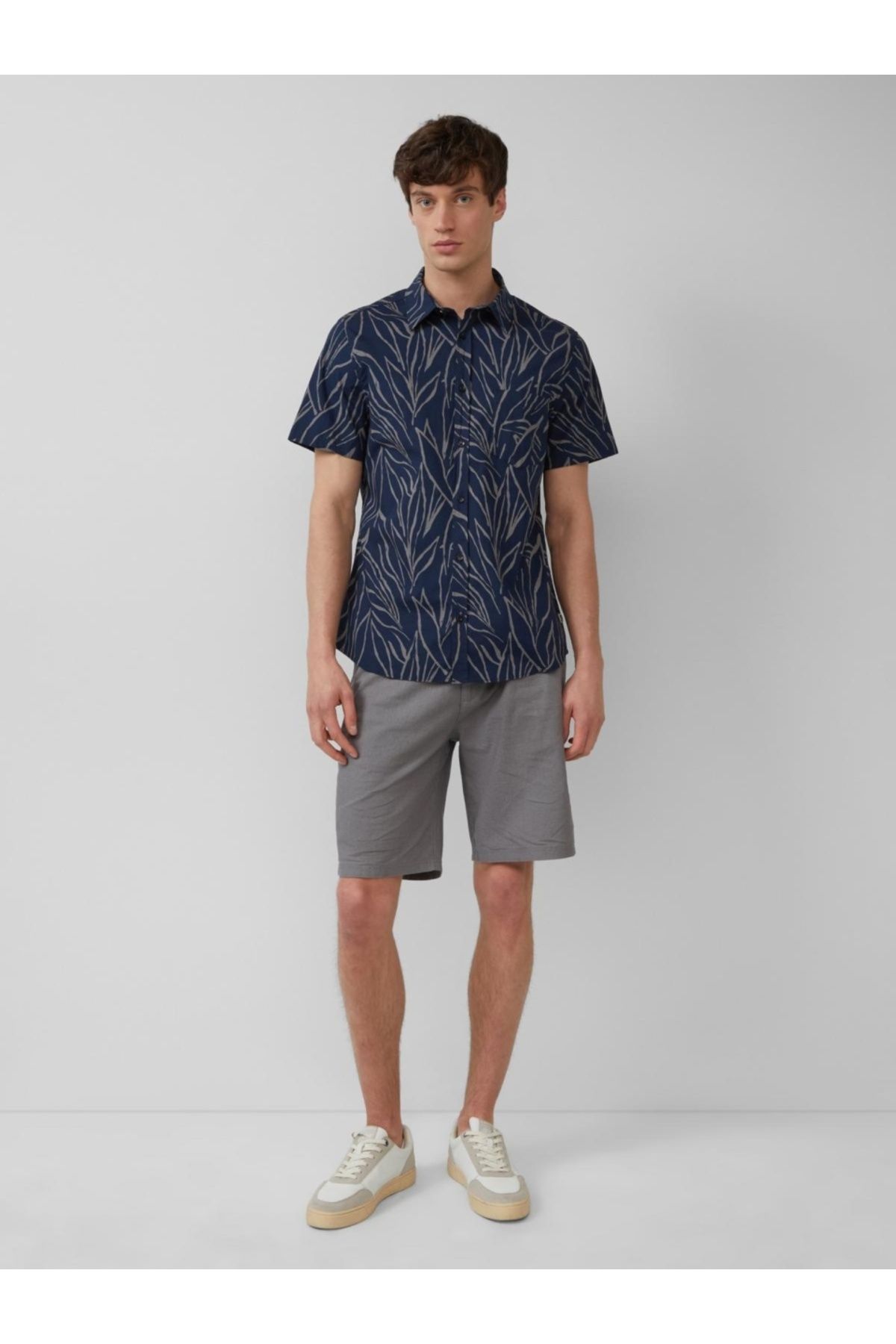 s.Oliver-Men's shirt with Kent collar, Slim fit, Dark navy 5