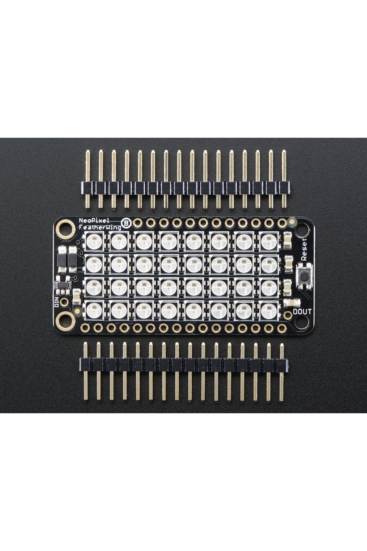 Adafruit-Matrix 4x8 RGB LEDs - NeoPixel FeatherWing 4