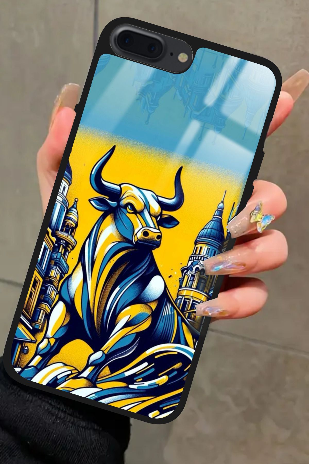 Snacase iPhone 7 Plus Uyumlu Kadıköy Boğası Tasarımlı Glossy Premium Kılıf