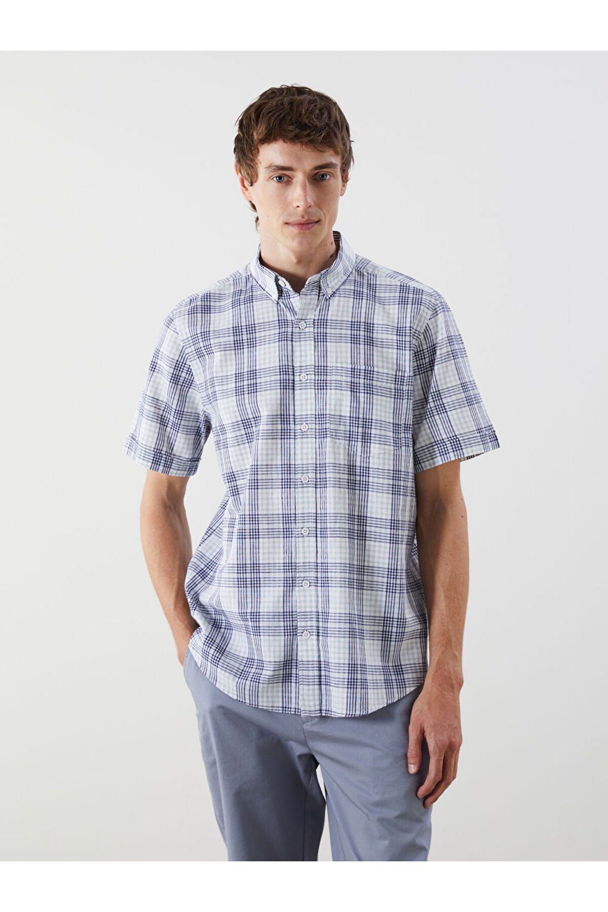 LC Waikiki Regular Fit Kısa Kollu Ekose Poplin Erkek Gömlek