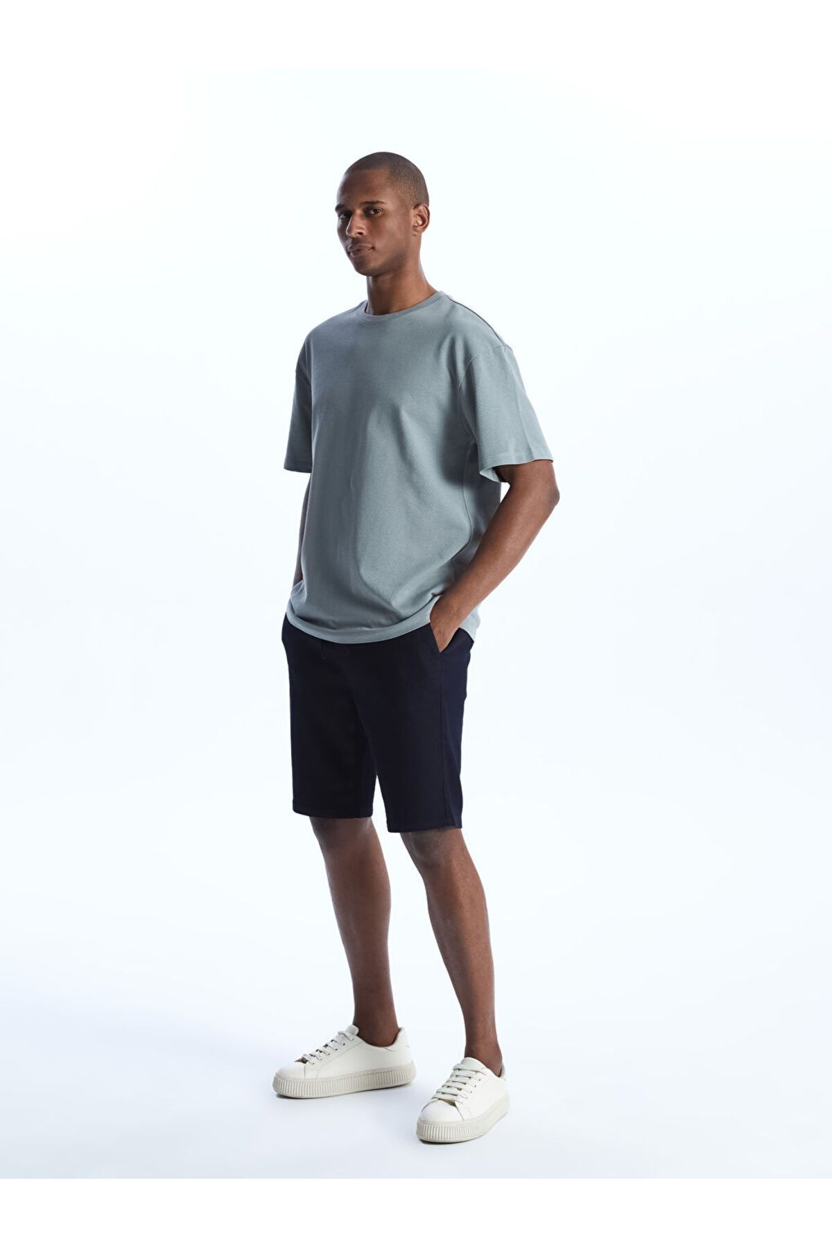 LC Waikiki Slim Fit Erkek Şort