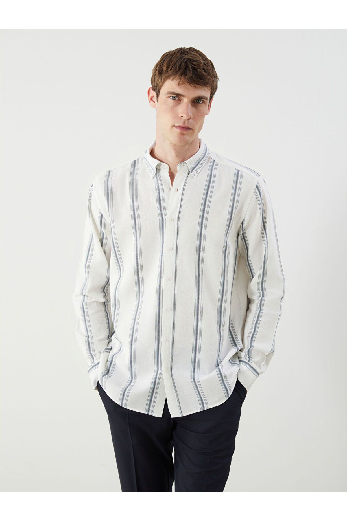 LC Waikiki Regular Fit Uzun Kollu Çizgili Erkek Gömlek