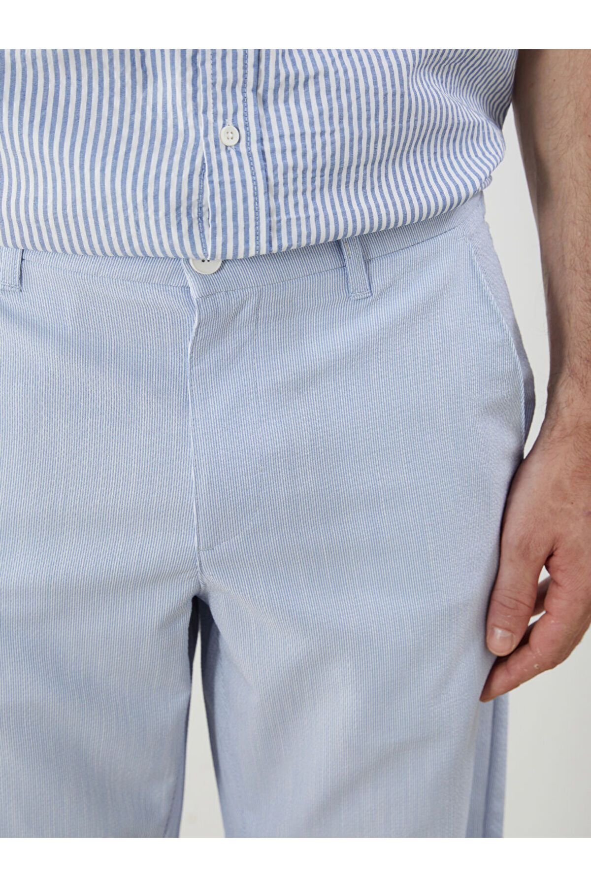 LC Waikiki-Ανδρικό σορτς Ecru Standard Fit 3