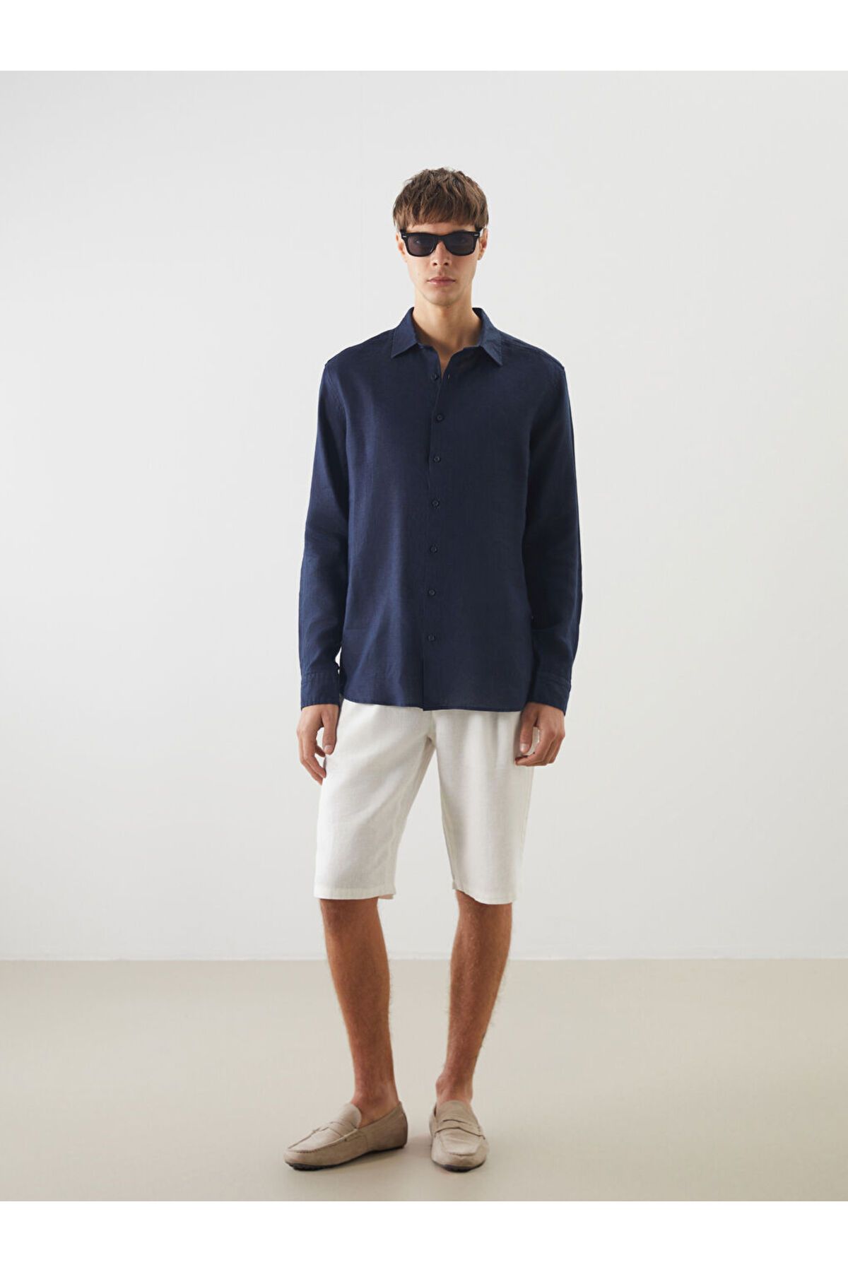 LC Waikiki-Ανδρικό σορτς Standard Mold Linen Blend 2