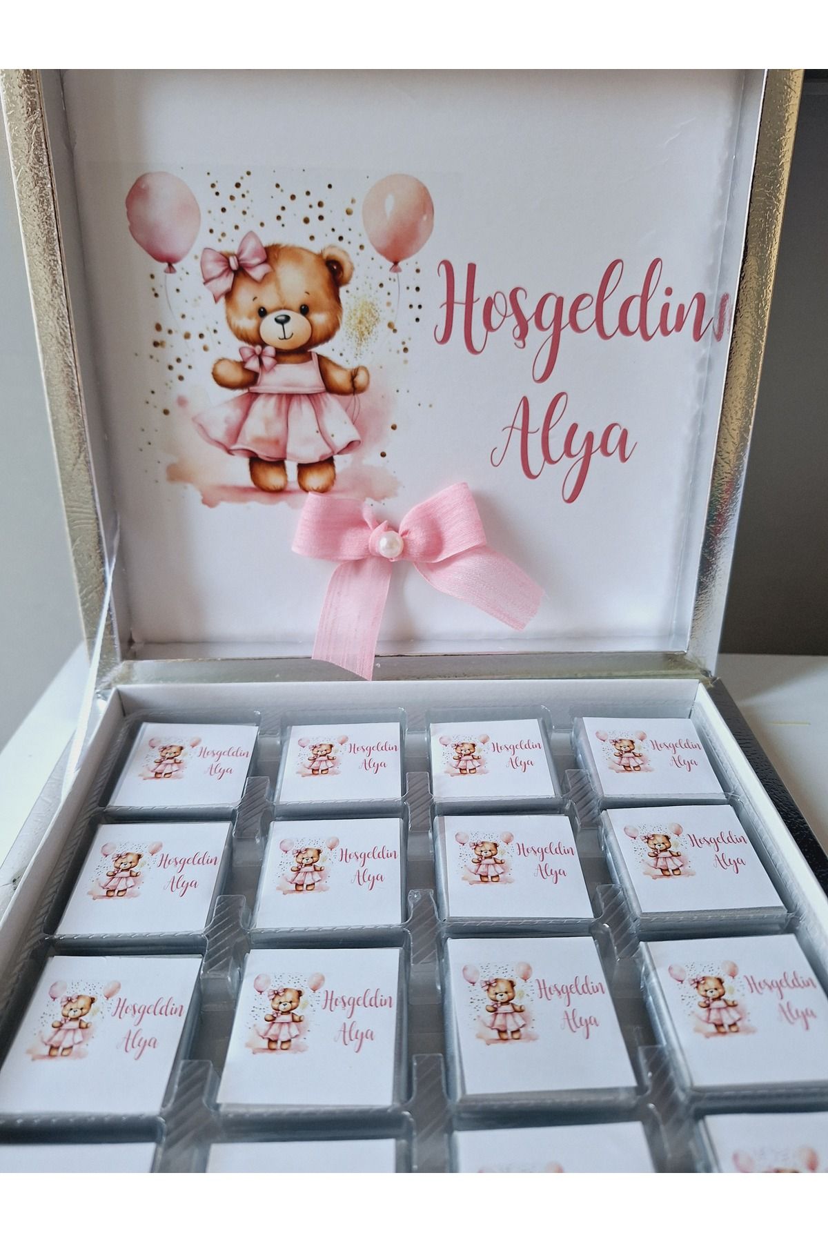 Yakamoz Style Hoşgeldin Bebek 32'li madlen çikolata