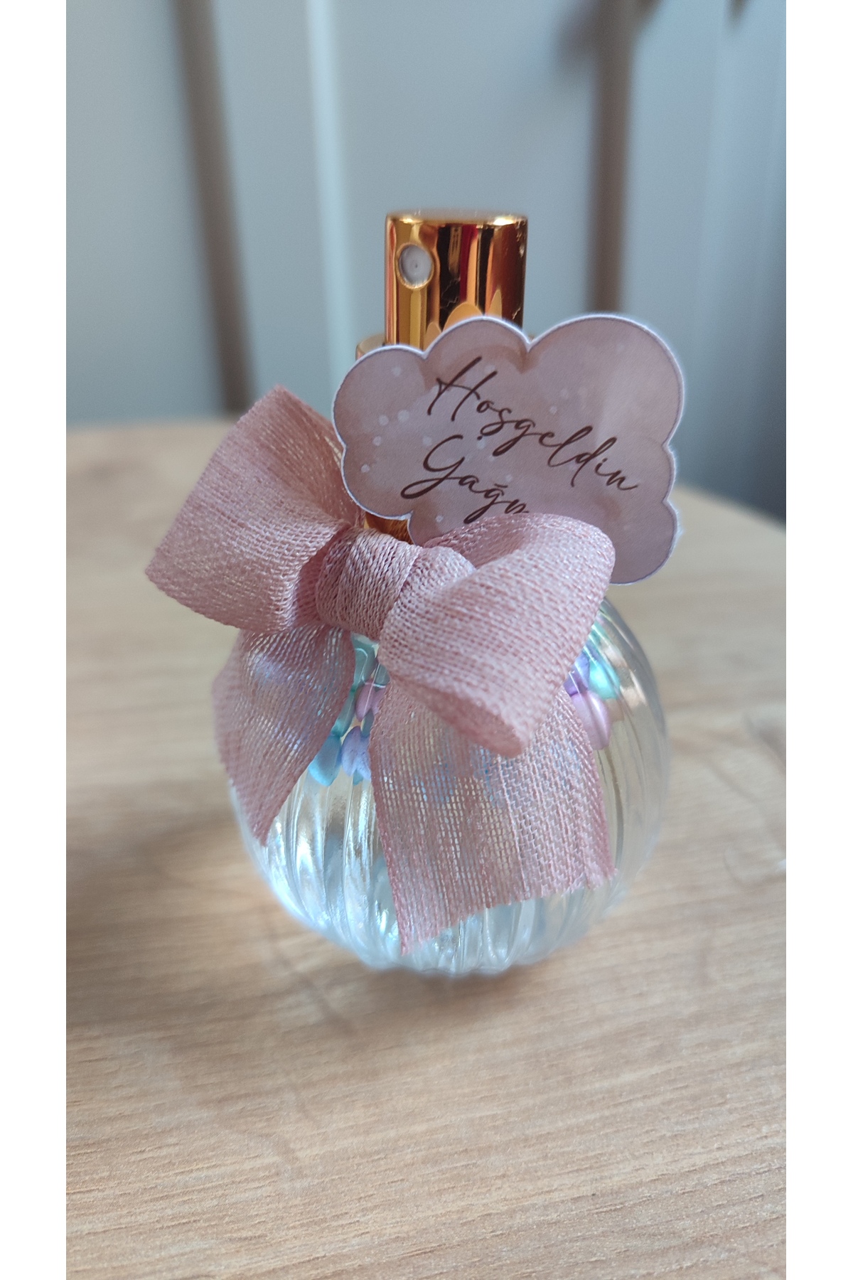 glaminkworld Hoş geldin Bebeğim Hediyelik Renkli Boncuklu Mini Kolonya– Kiraz Çiçeği & Alkolsüz (10 ADET) fotoğrafı 2 (önizleme)