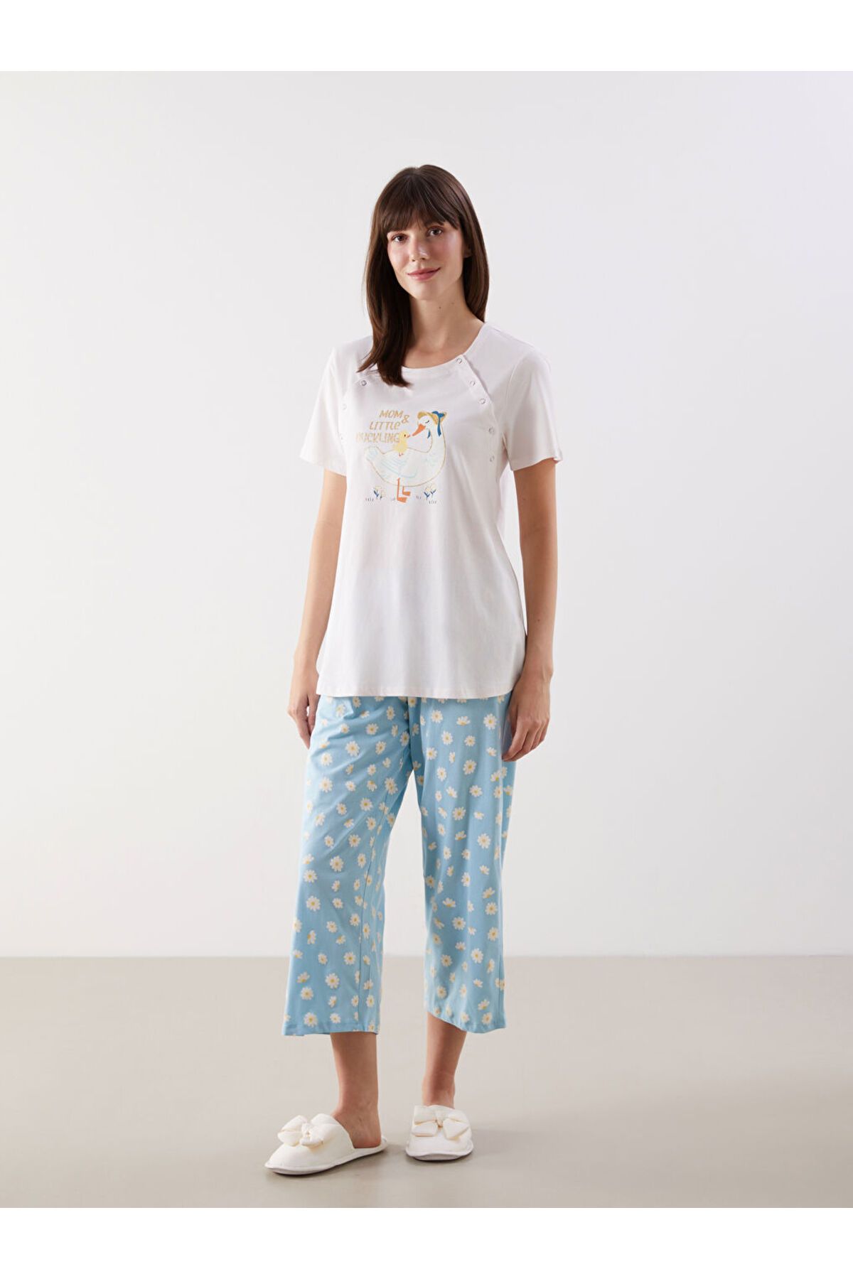 LC Waikiki Bisiklet Yaka Baskılı Hamile Kaprili Pijama Takımı