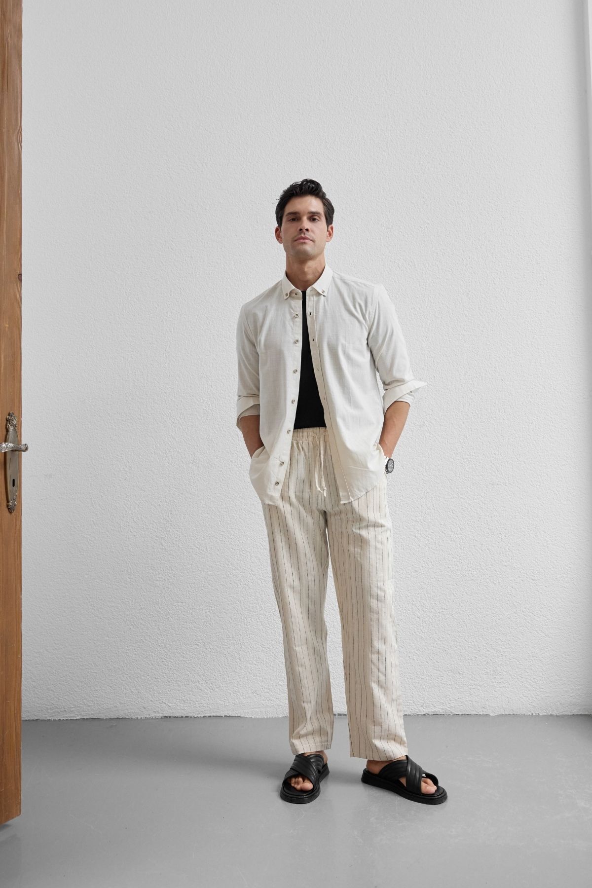 Livio Ferri Turi Erkek Pamuk Gömlek Modern Slim Fit Keten Görünümlü Uzun Kol