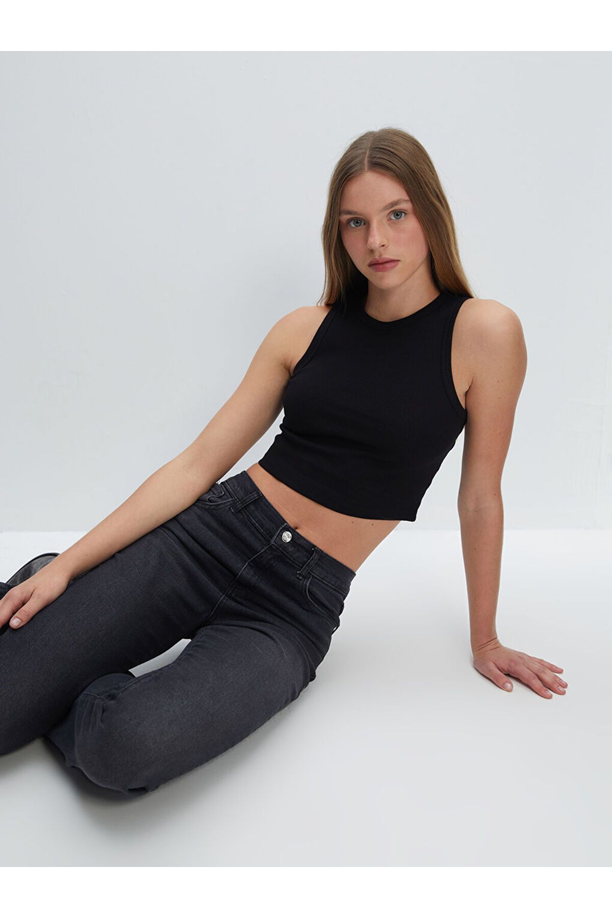 LC Waikiki Bisiklet Yaka Dokulu Kadın Crop