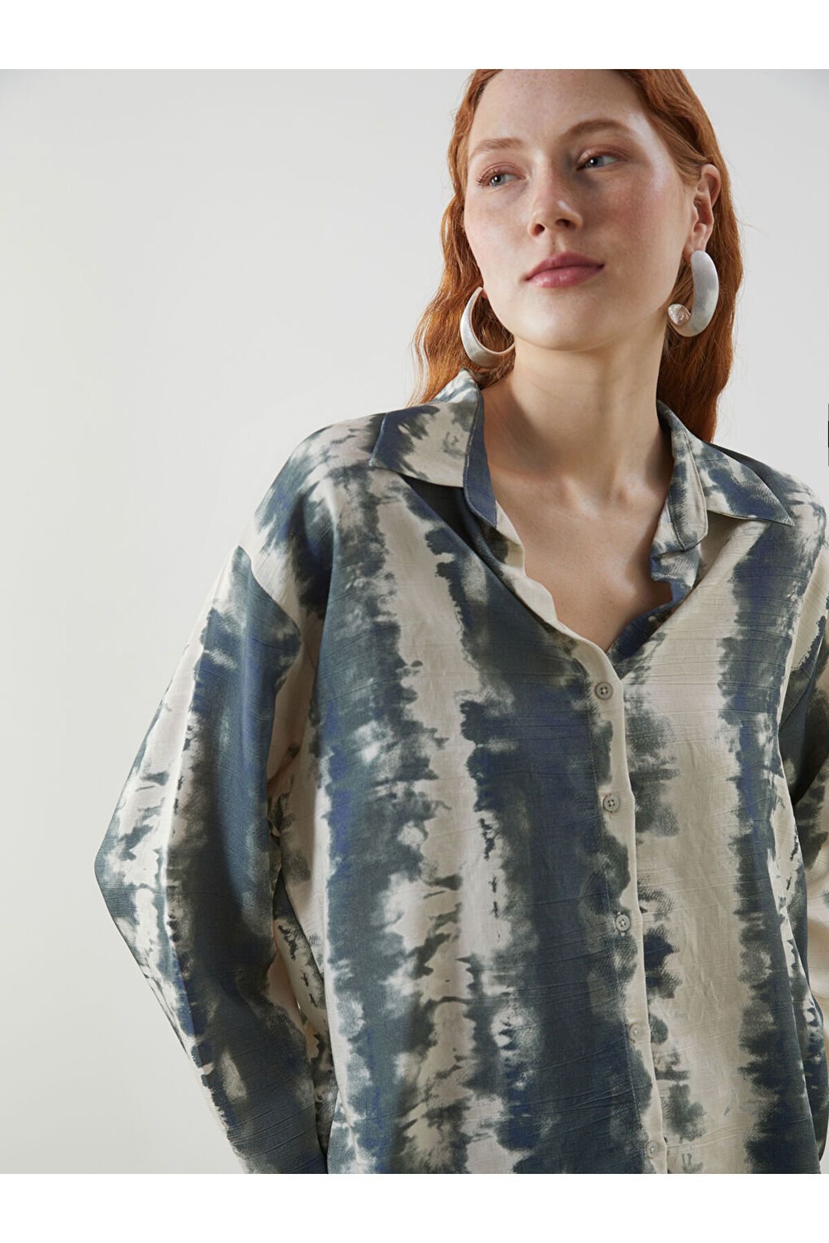 LC Waikiki Bej Desenli Oversize Müslin Kadın Gömlek