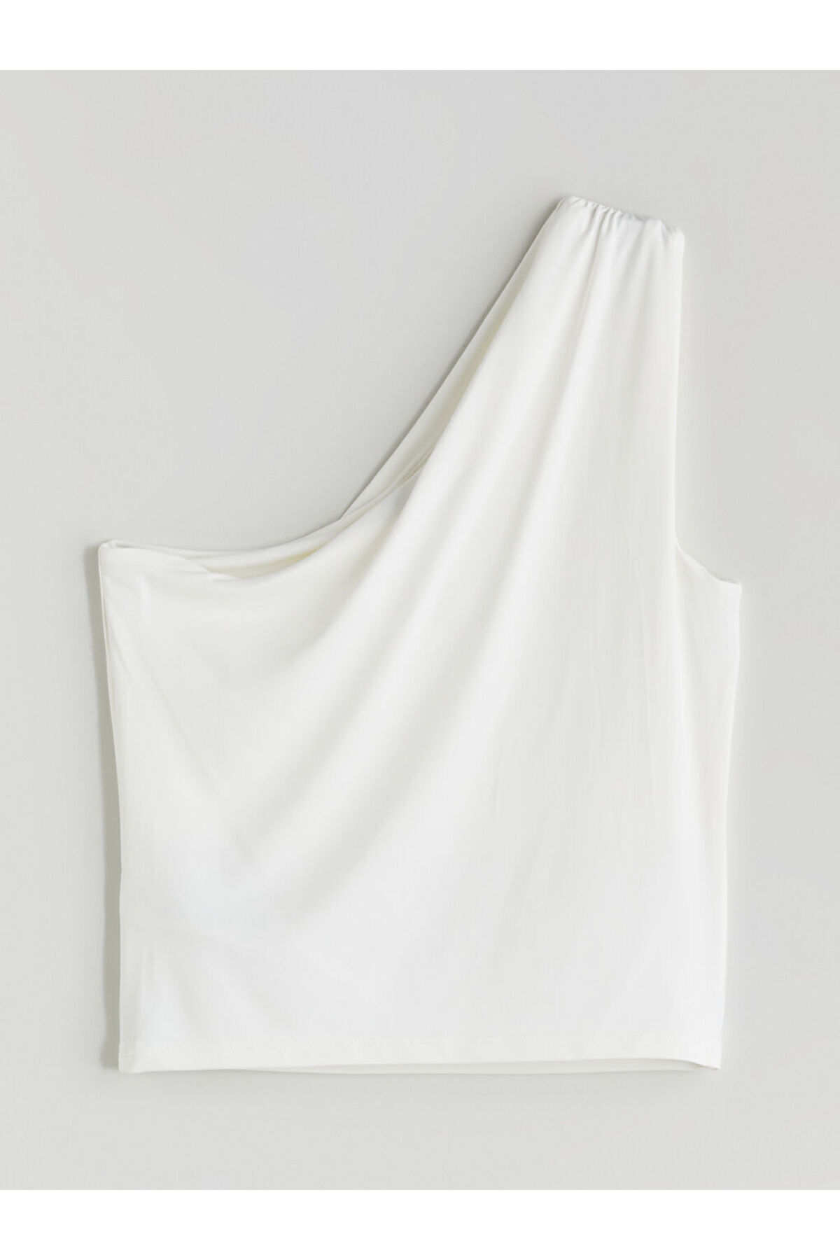 LC Waikiki-Create Your Style from Uzg Store |   One Shoulder Gathered Blouse 7