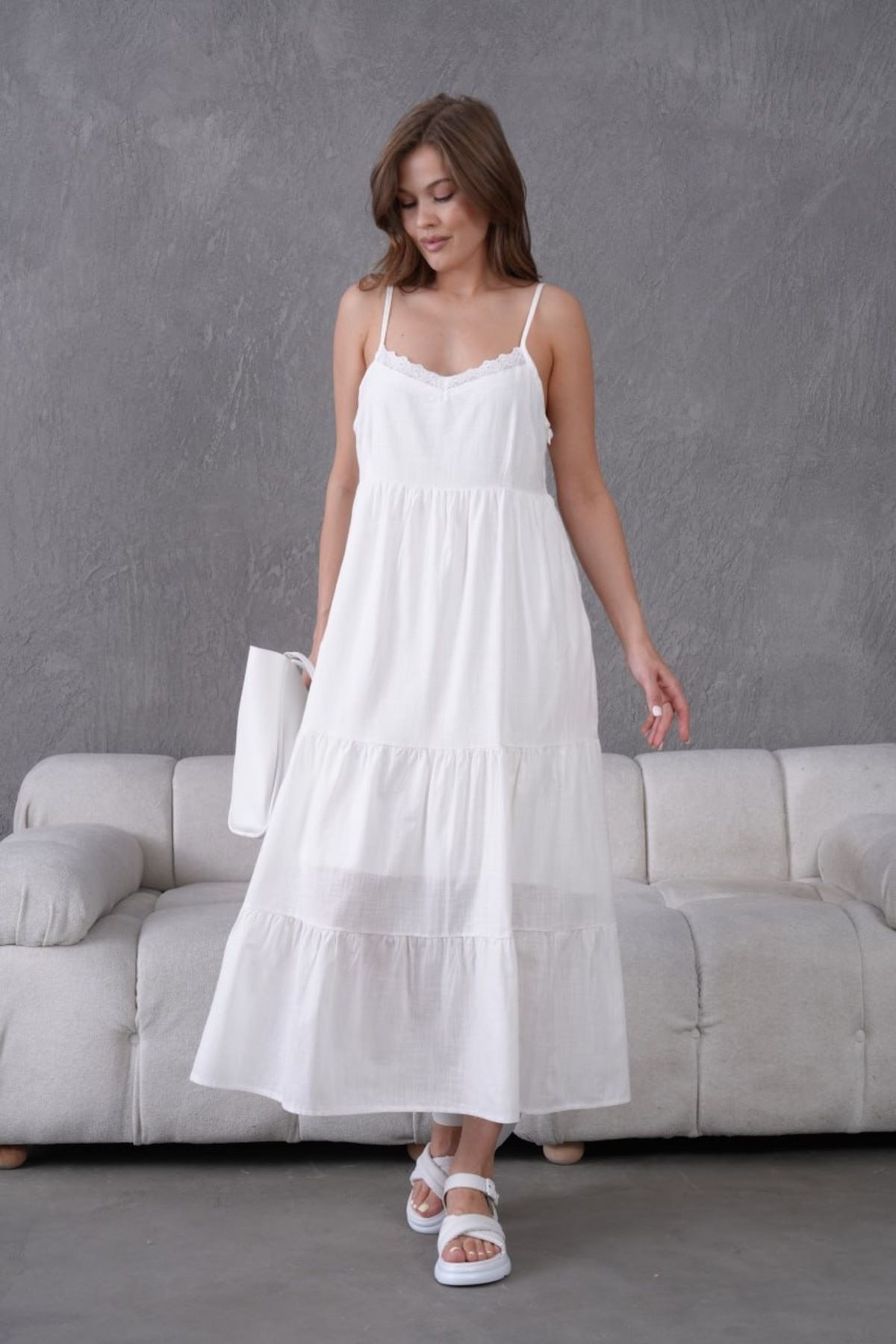 Noi Belis Astarlı Maxi Boy A-Kesim Dantel Detaylı Askılı İnce Yazlık Elbise SS25EL0022