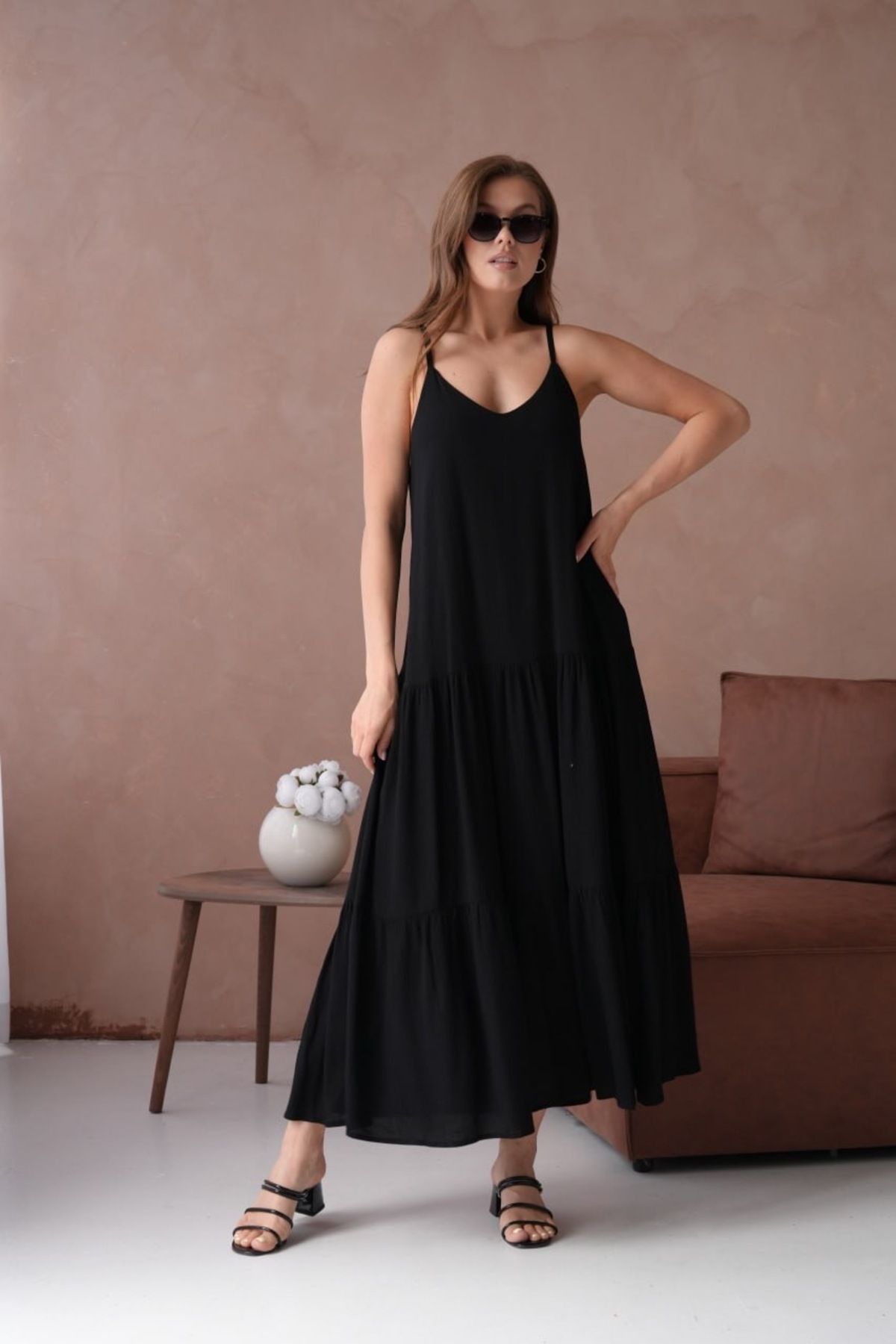 Noi Belis Astarlı Maxi Boy Askılı V Yaka İnce Yazlık Elbise SS25EL0024