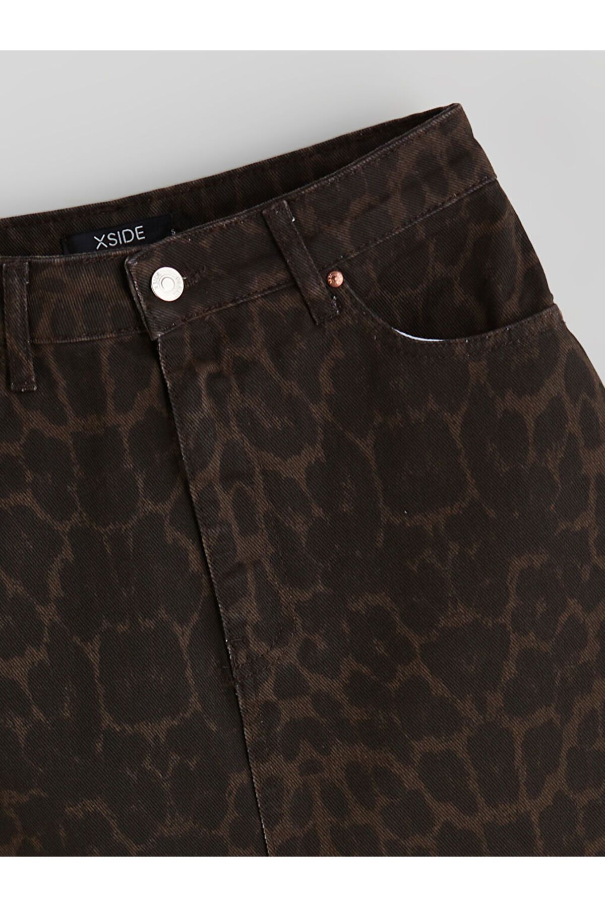 LC Waikiki-Tight Fit Leopard Patterned Mini Jean Skirt 2
