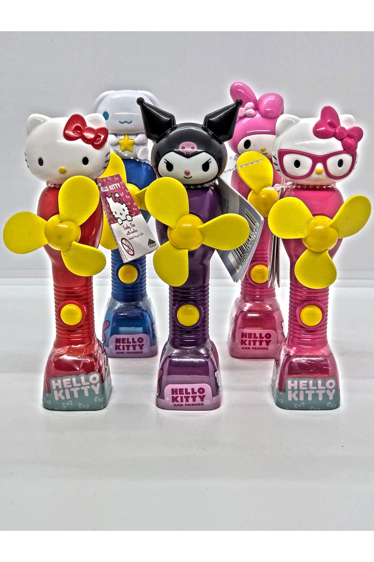 Collectors Store Hello Kitty Funky Fans Mini Fanlı Şekerlemeli Oyuncak Figür 1 Adet ( Karışık Gönderilir)