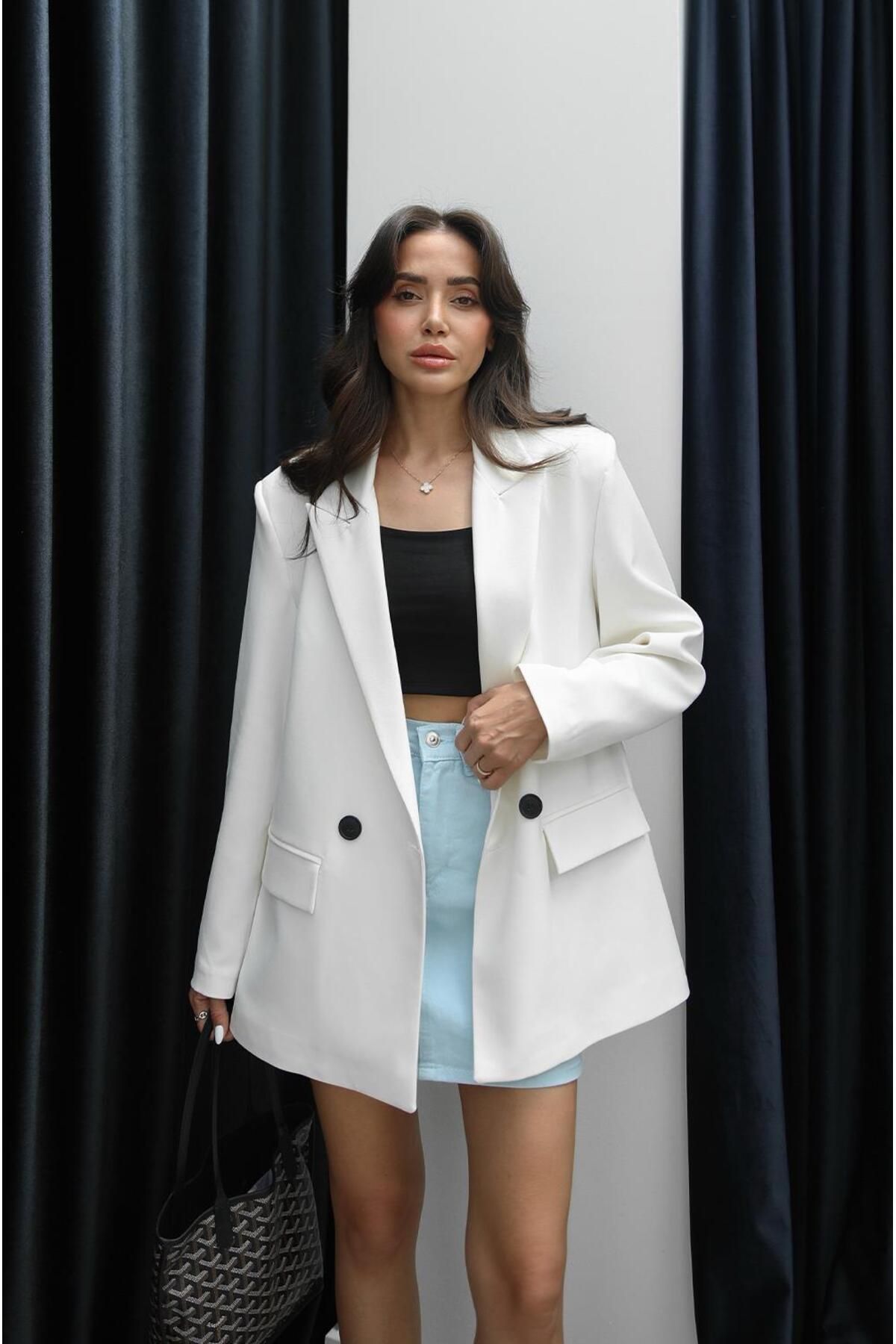 Havoş Ekru Çift Düğmeli Blazer Ceket