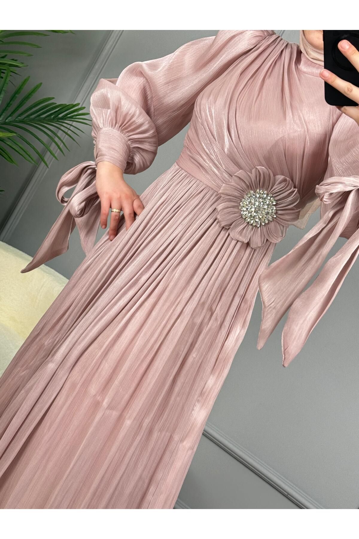 perfectmegastore Hennin Beli Çiçek Detaylı Abiye Elbise-5087