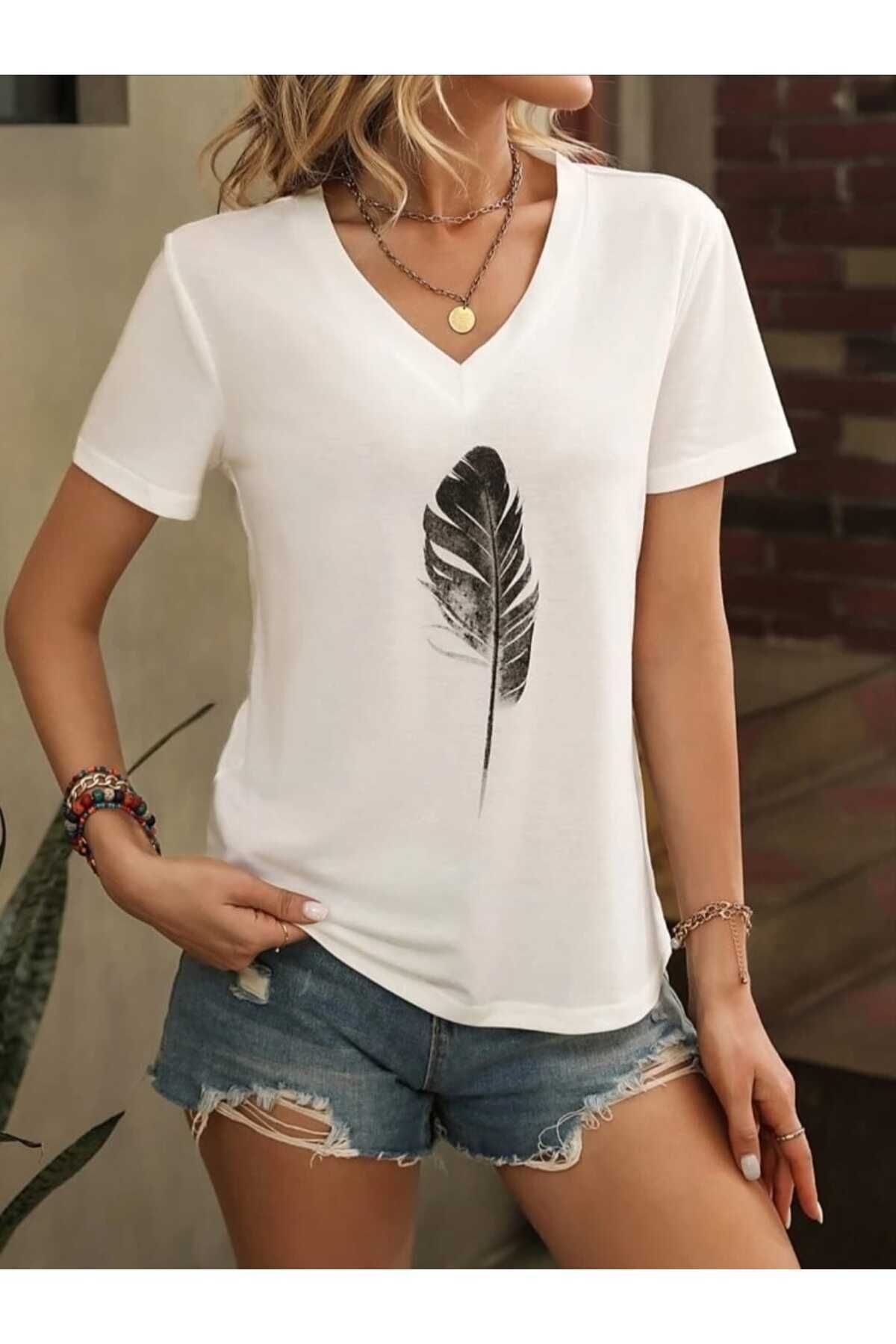 Tarzsokak Kadın / Kız V Yaka Tüy Desen Baskılı Beyaz Oversize T-shirt Salaş