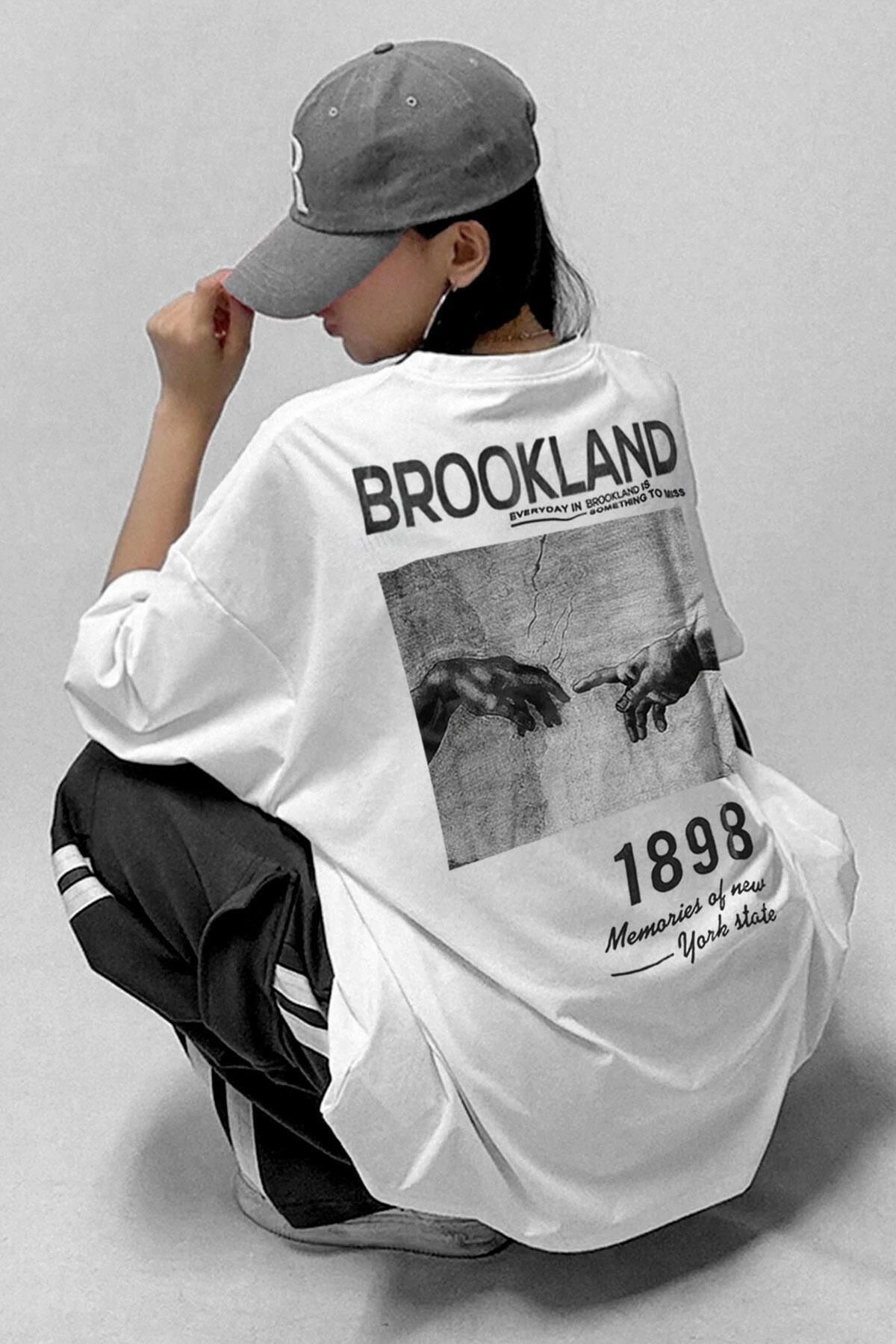 Tarzsokak 1898 Baskılı Beyaz Oversize Salas Boyfriend Kadın