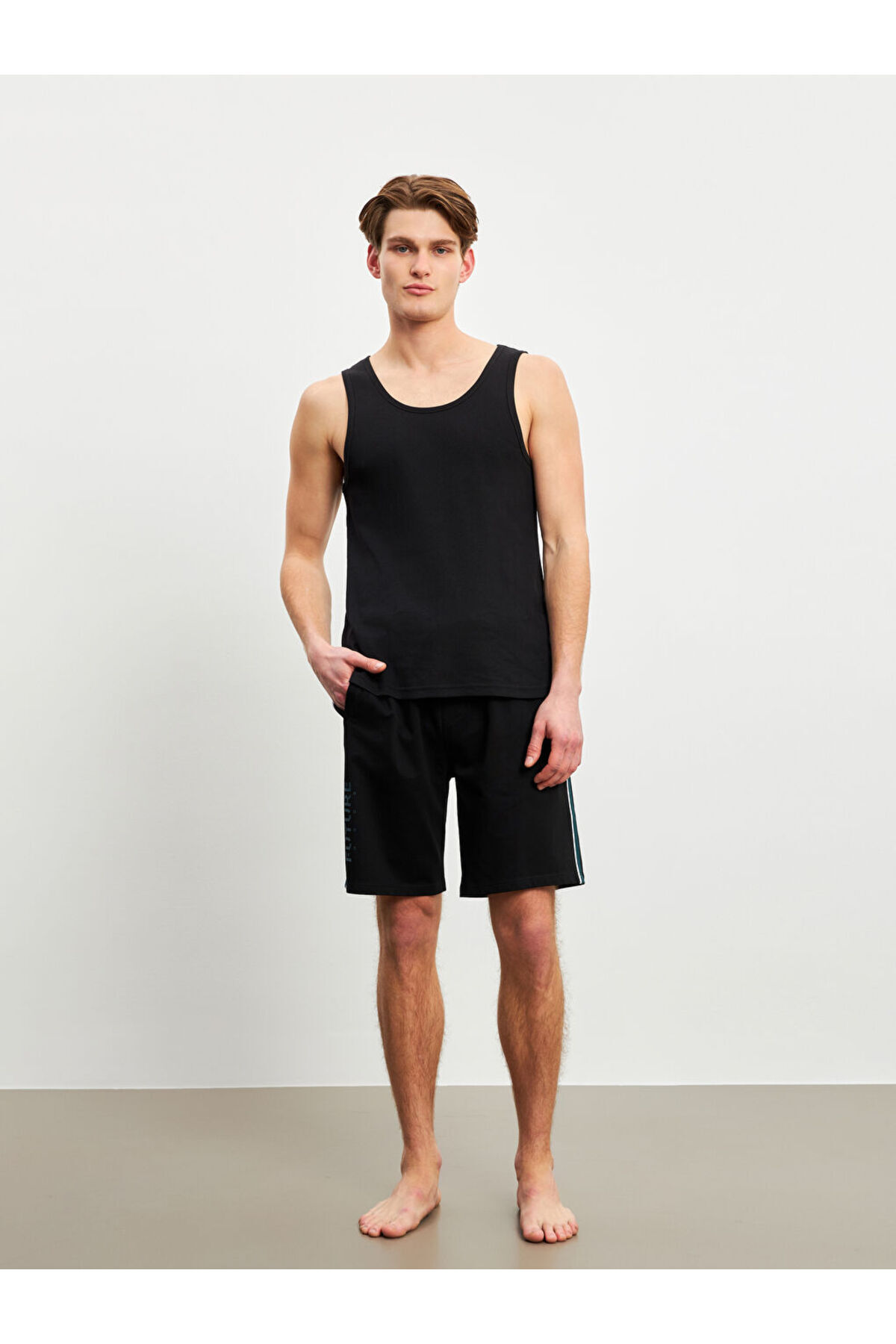 LC Waikiki-Ανδρικό σορτς με πιτζάμα Slim Fit 1