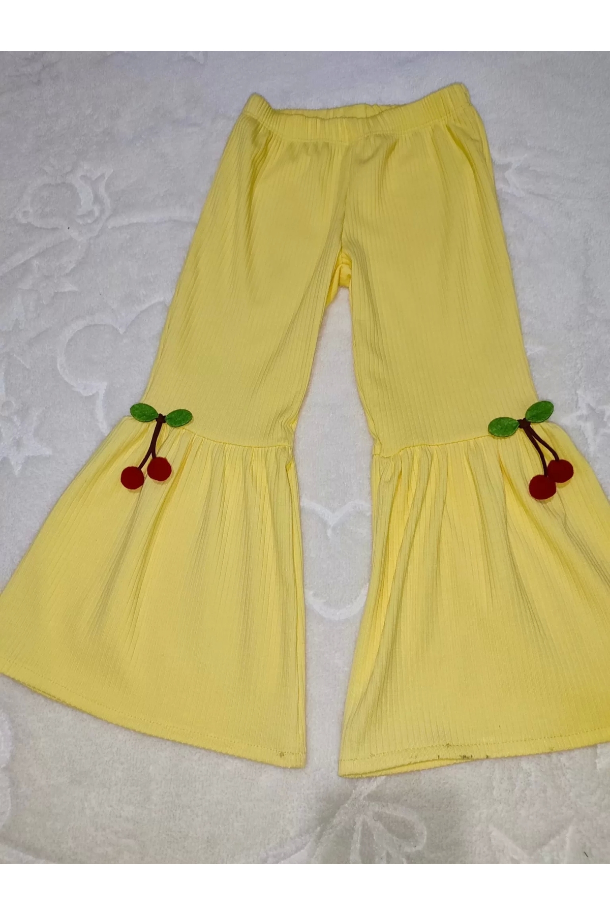 ALFA AKSESUAR 03 1-2-3-4 Yaş Kiraz Baskılı Tişört İspanyol Paçalı Likralı 2li Kız Çocuk Takımı Sarı fotoğrafı 3 (önizleme)